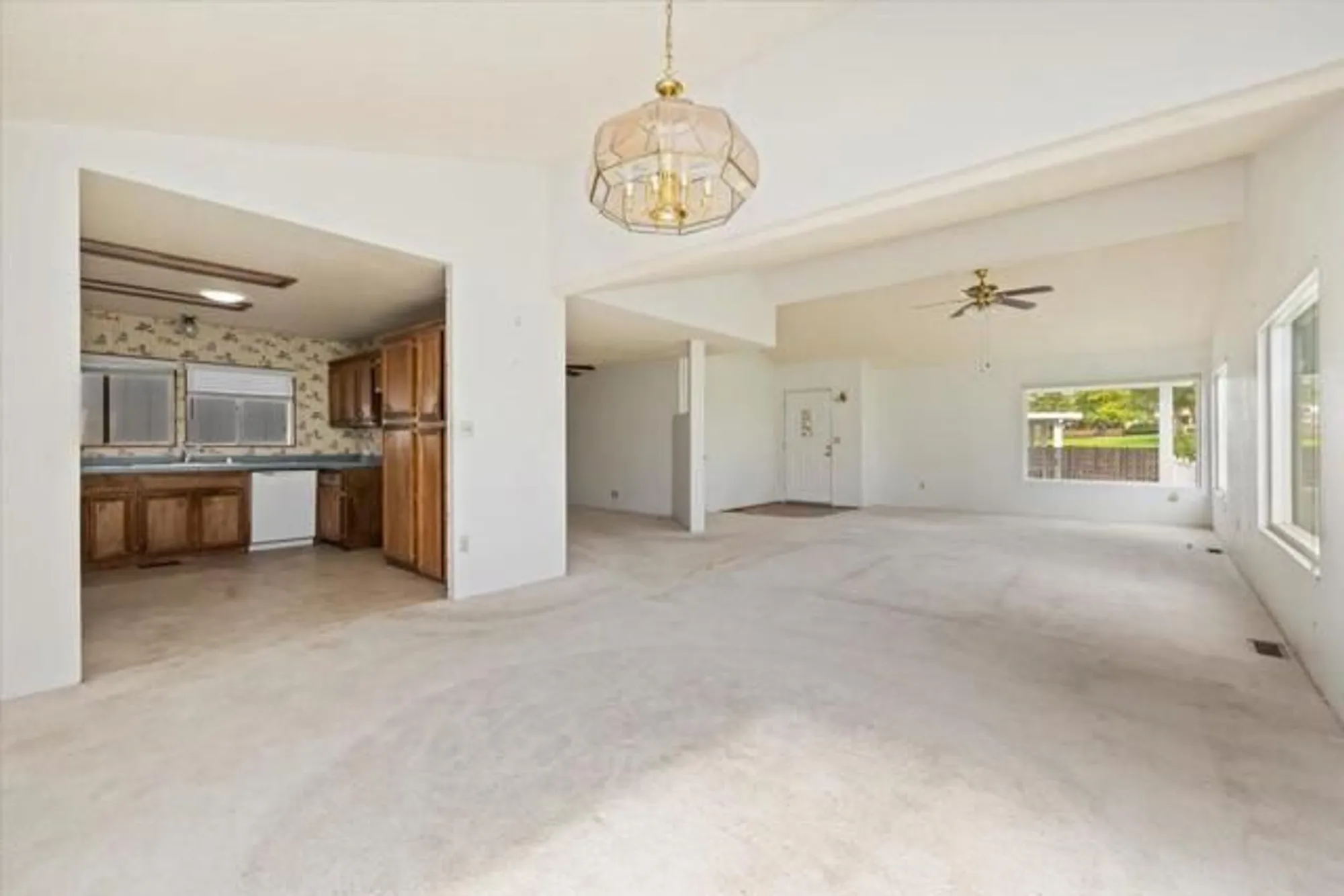 Property Slideshow image 14 of 35 | 40944 lincoln pl, Cherry Valley, CA, 92223