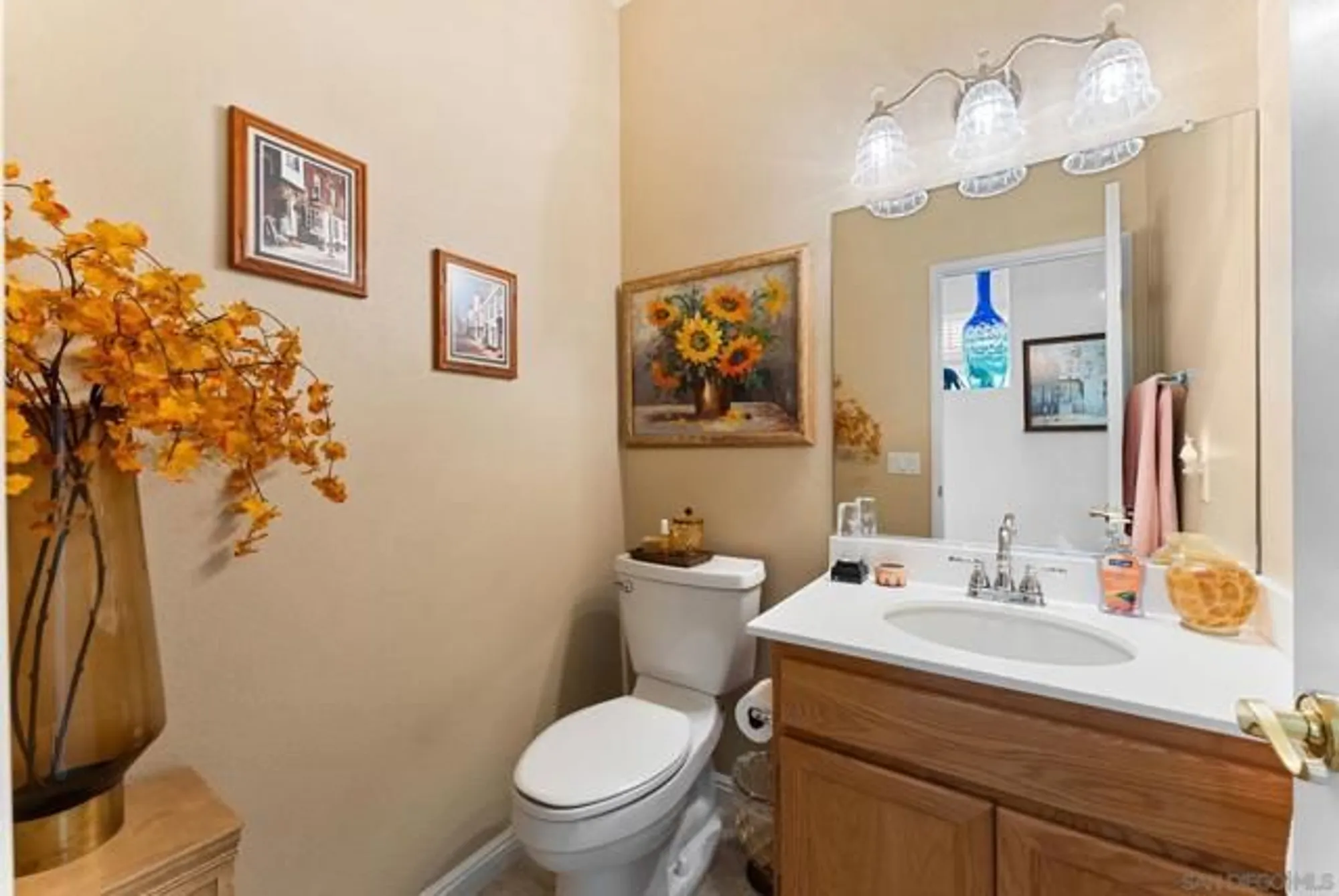 Property Slideshow image 9 of 49 | 40222 colony dr, Murrieta, CA, 92562