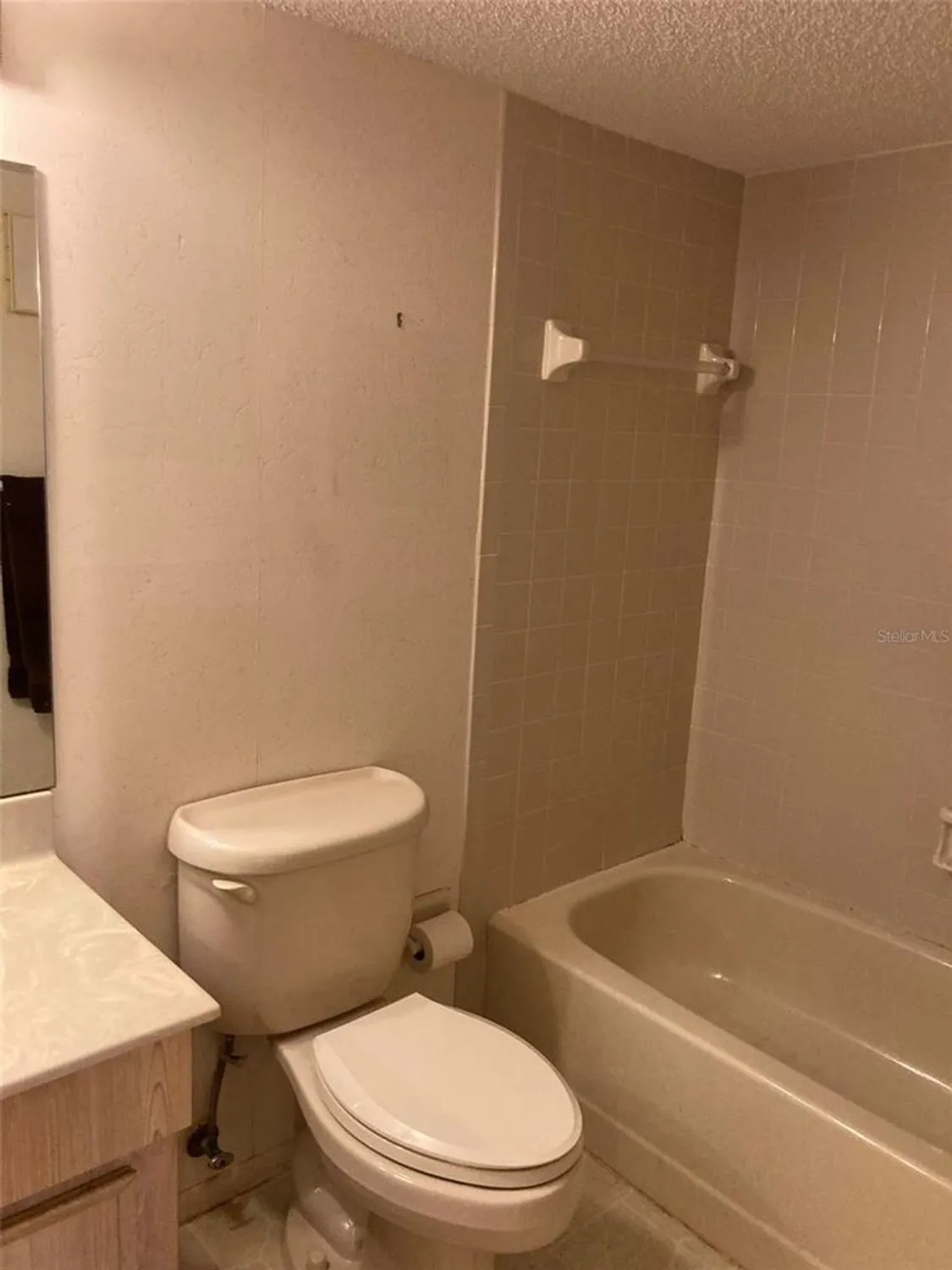 Property Slideshow image 28 of 52 | 8198 terrace garden dr n unit 211, St Petersburg, FL, 33709