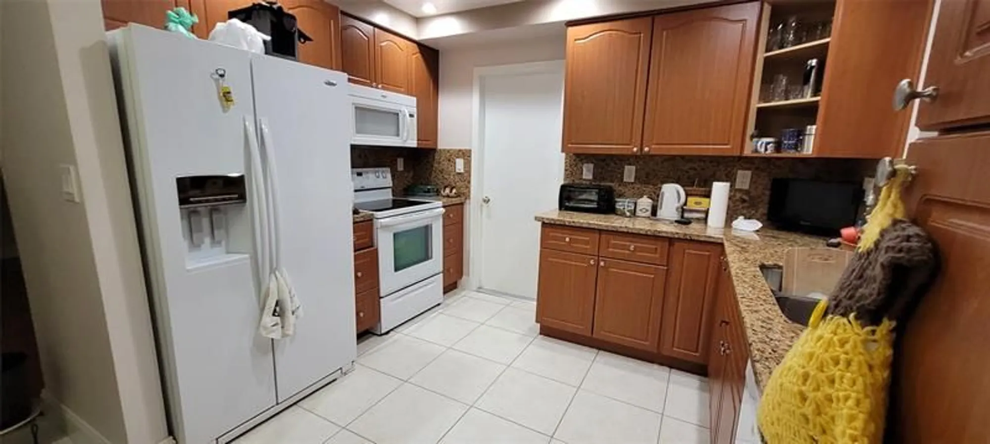 Property Slideshow image 10 of 17 | 1400 nw 67th ter, Margate, FL, 33063