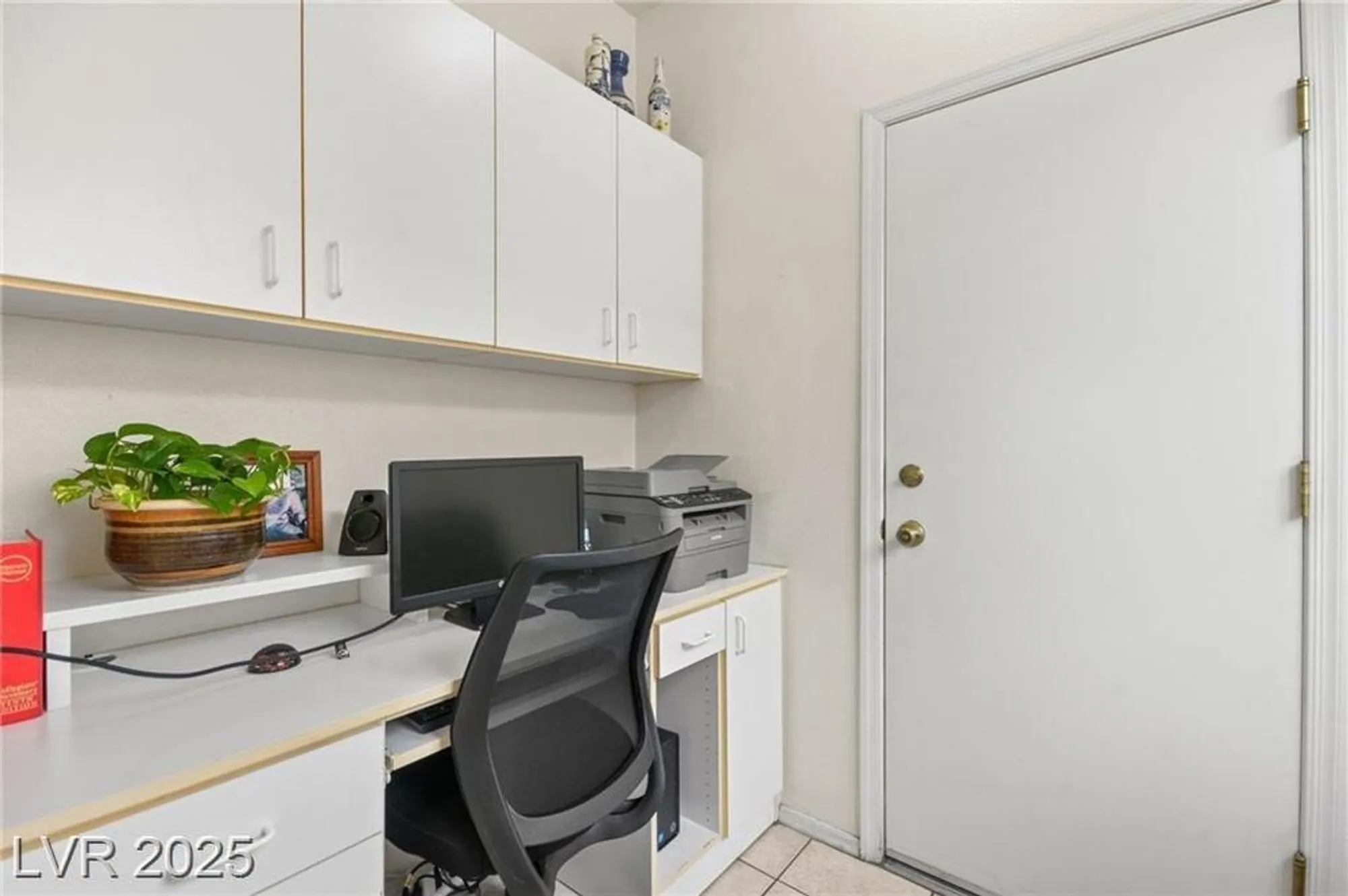 Property Slideshow image 33 of 71 | 482 bonnie brook pl, Henderson, NV, 89012