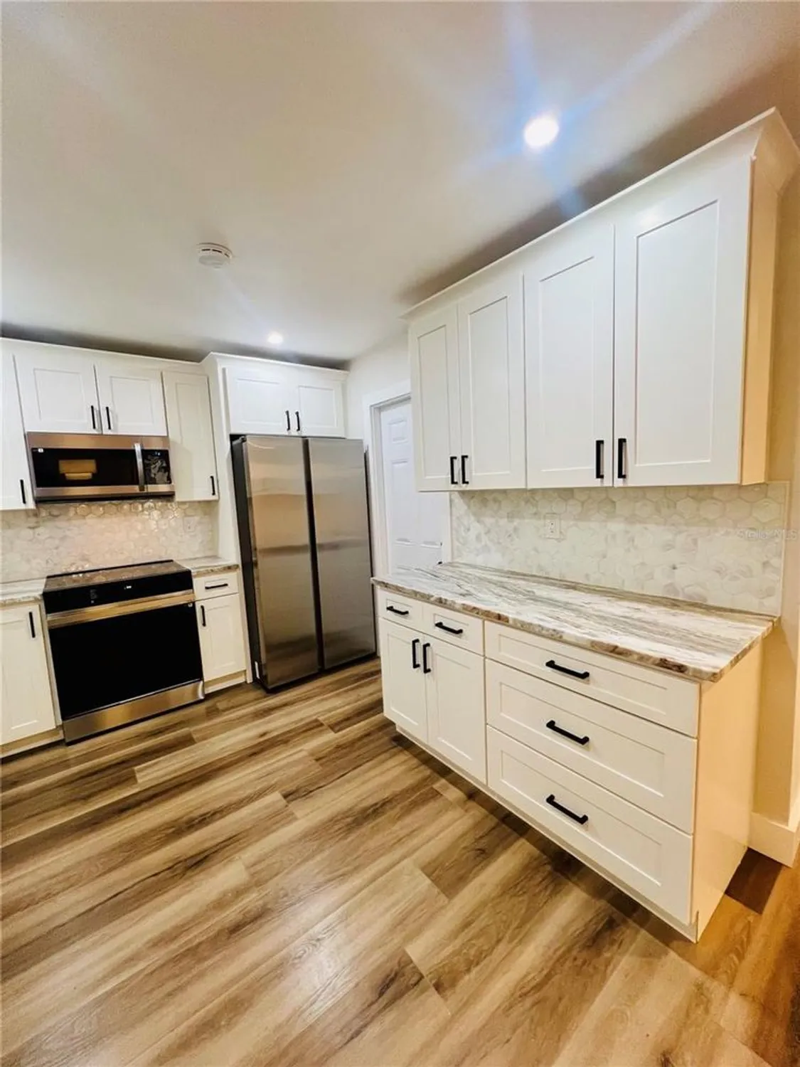 Property Slideshow image 15 of 28 | 801 leeward way, Palm Harbor, FL, 34685