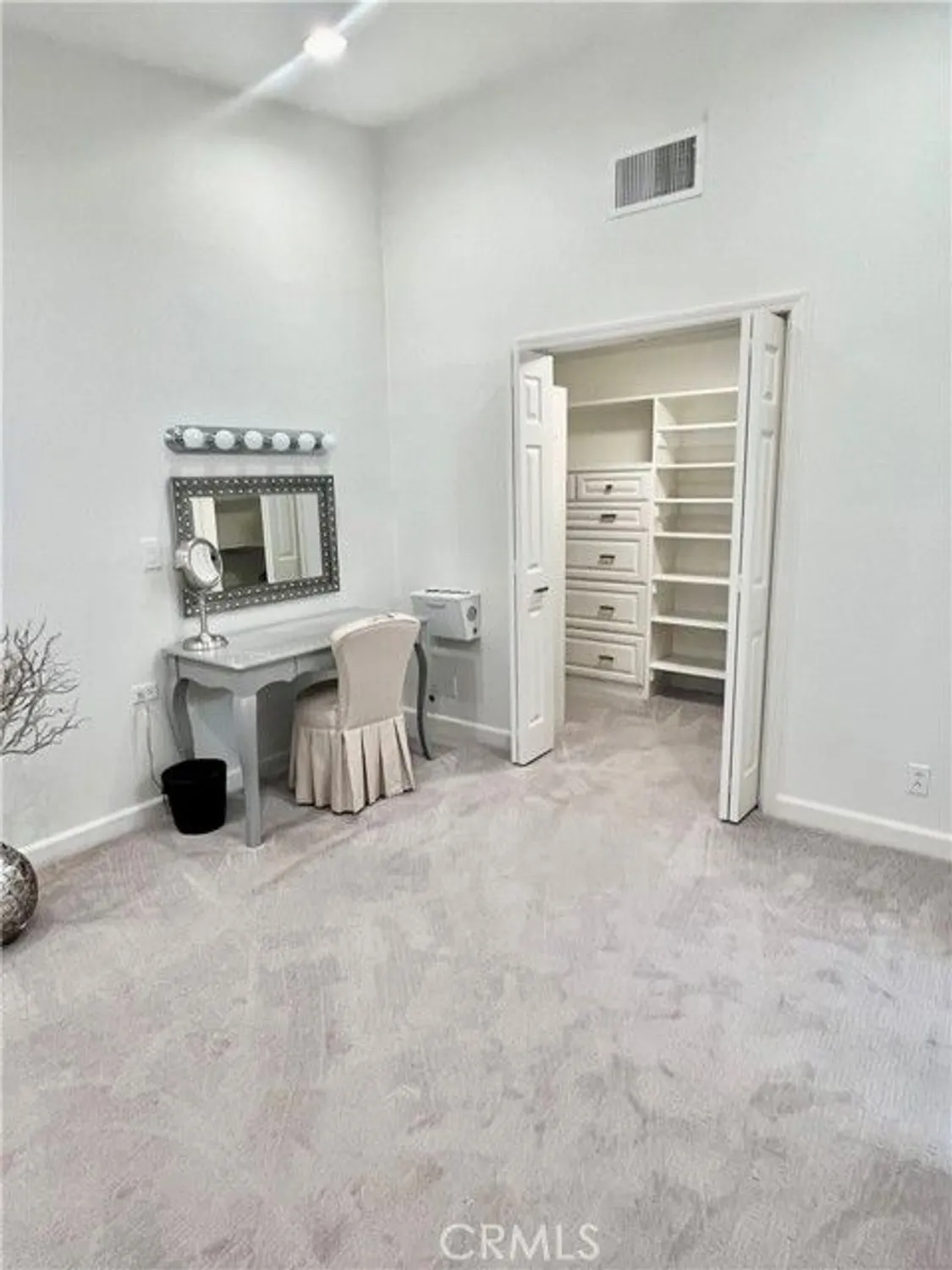 Property Slideshow image 17 of 26 | 13100 shawnee ln # m11 # 208h, Seal Beach, CA, 90740