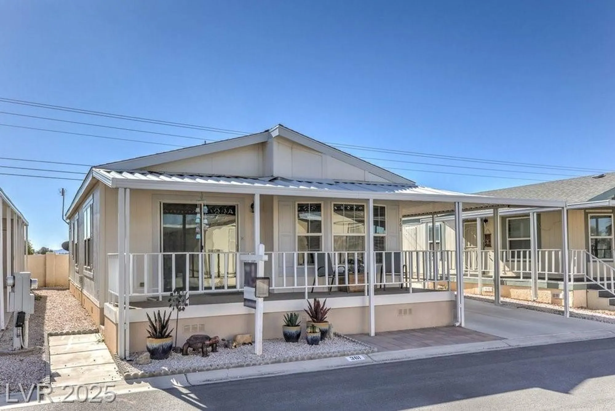 Property Slideshow image 1 of 41 | 361 montecito dr, Pahrump, NV, 89048