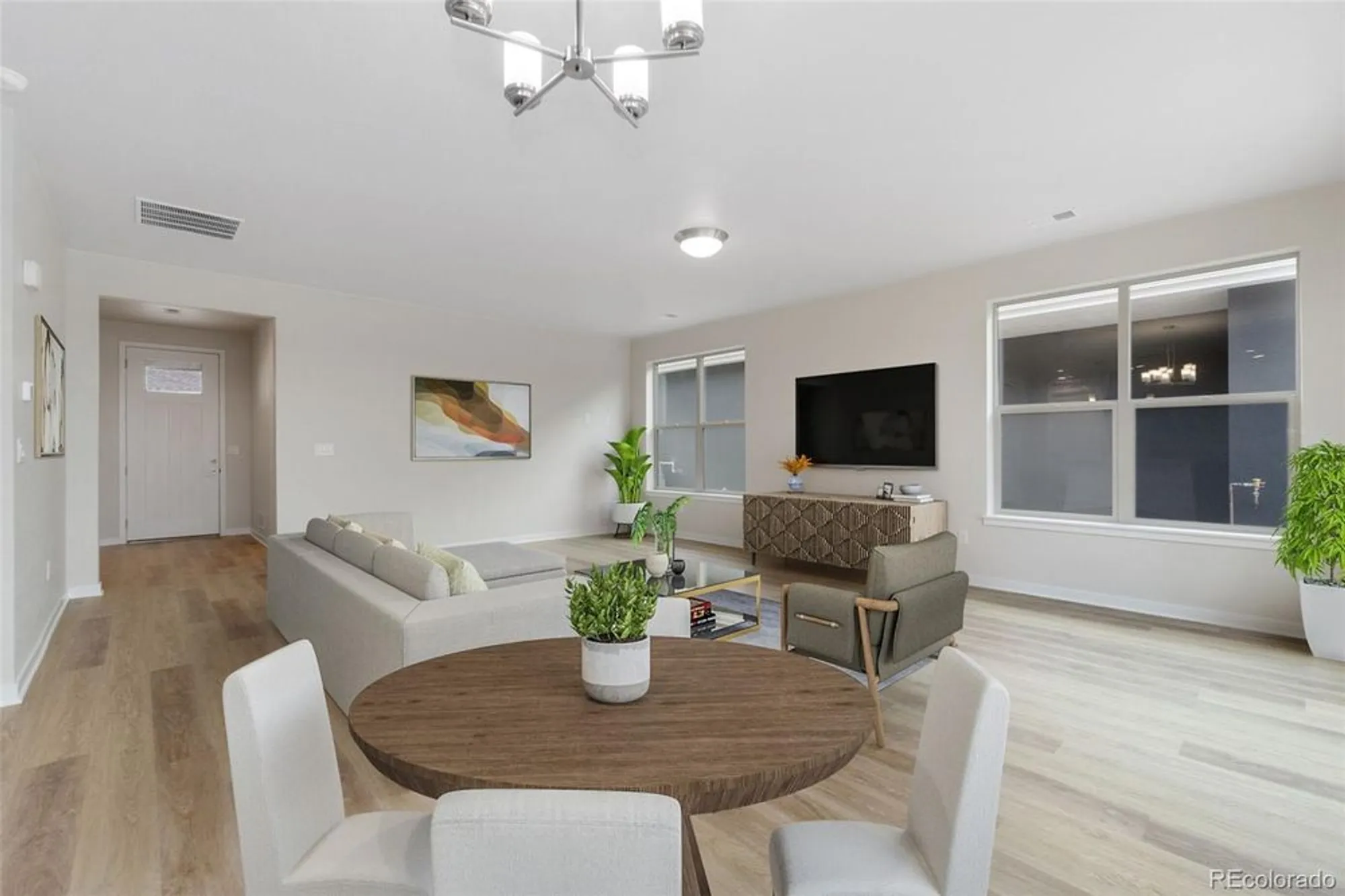 Property Slideshow image 8 of 26 | 303 josef cir, Fort Lupton, CO, 80621