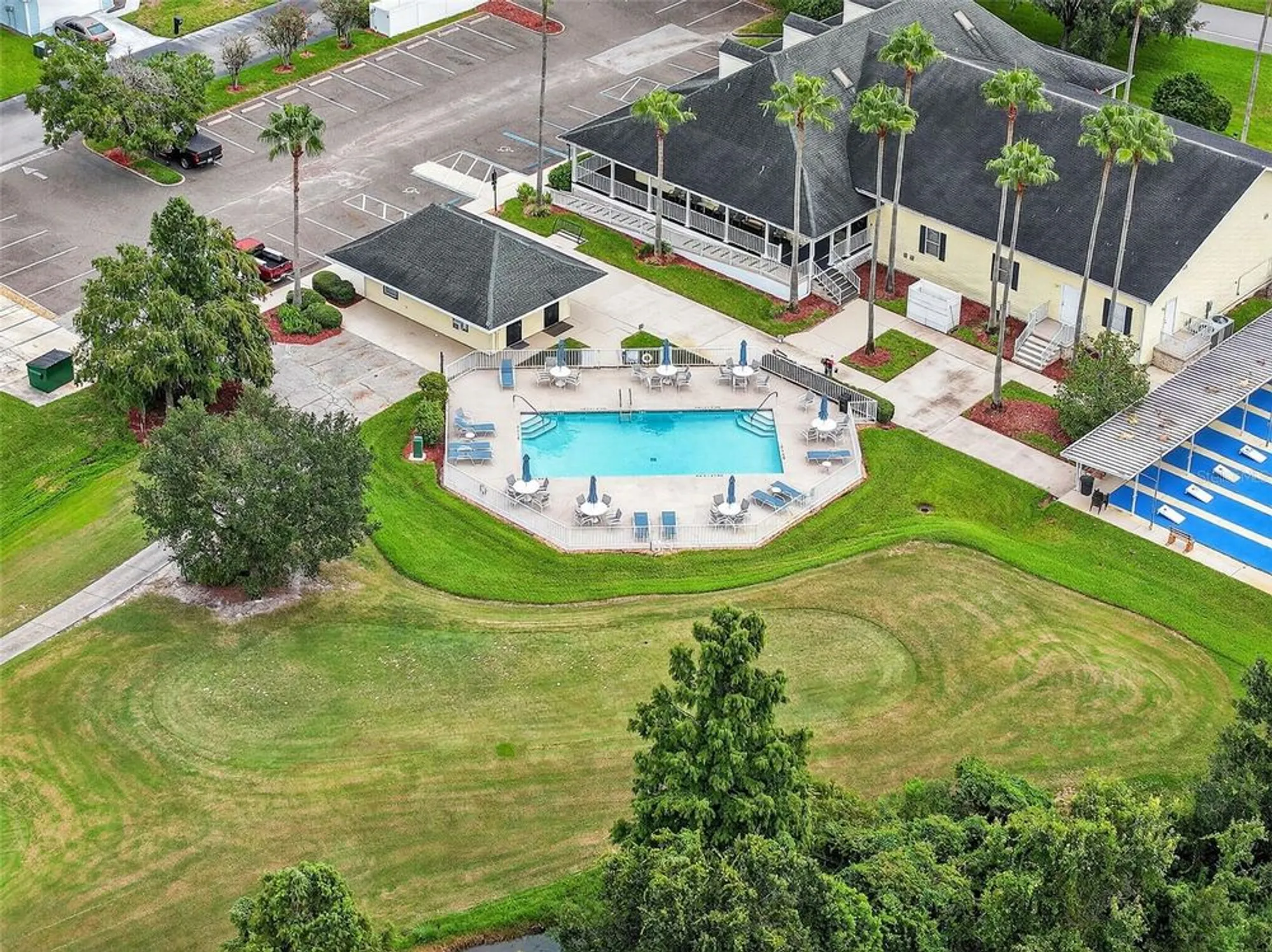 Property Slideshow image 9 of 55 | 29307 schinnecock hills ln, San Antonio, FL, 33576