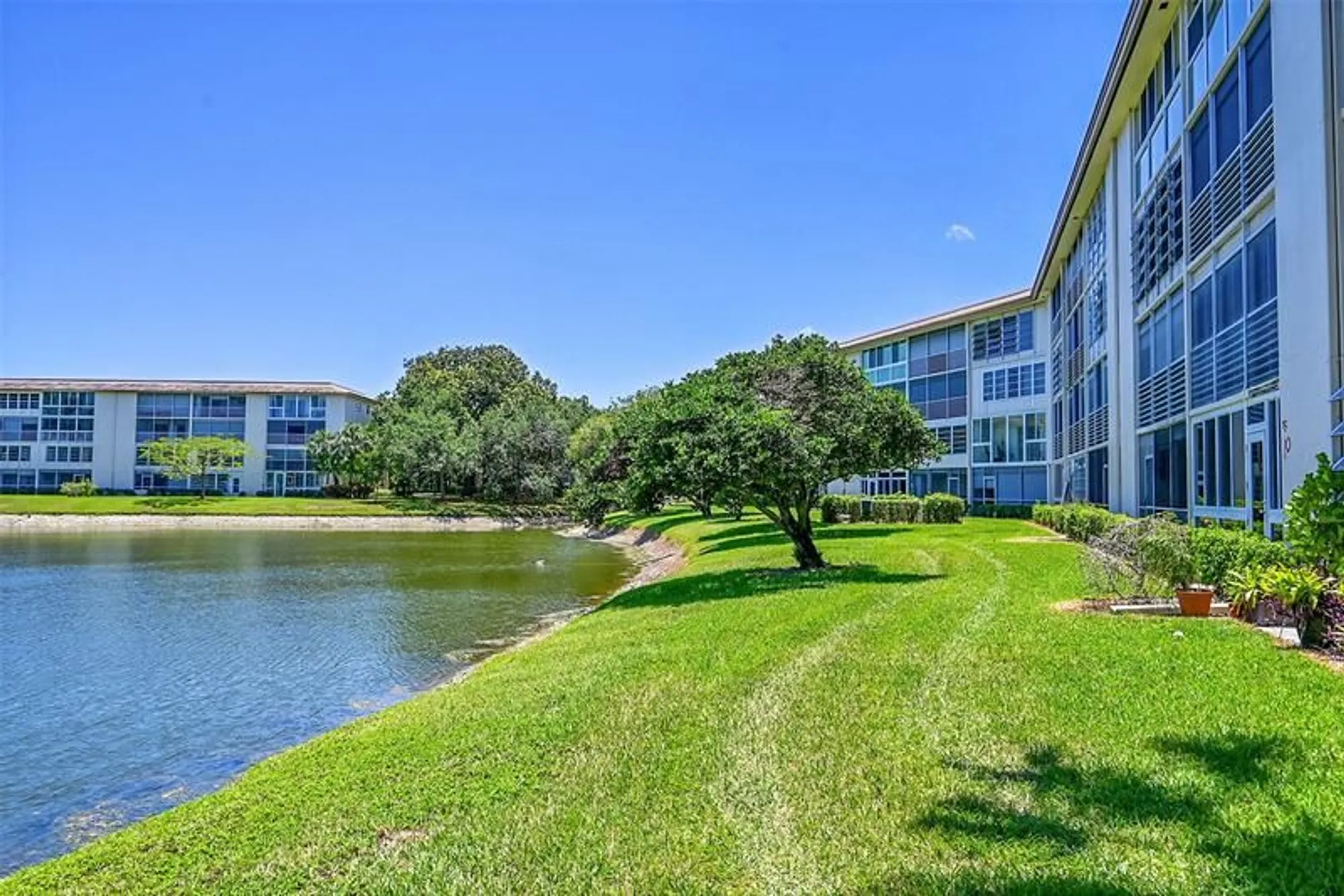 Property Slideshow image 25 of 25 | 1902 bermuda cir h3, Coconut Creek, FL, 33066