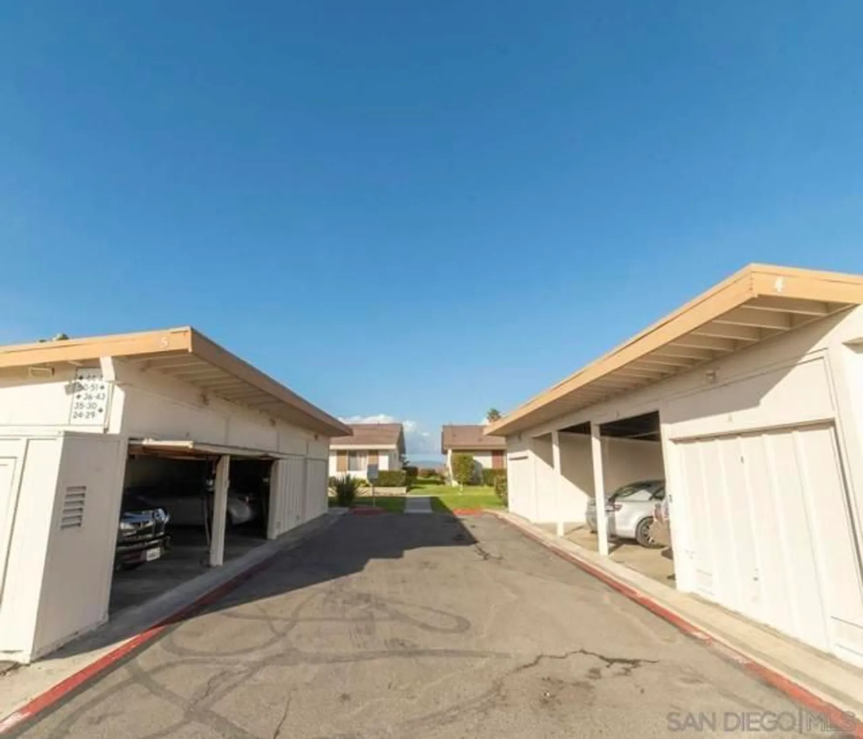 Property Slideshow image 31 of 39 | 3660 vista campana 37, Oceanside, CA, 92057