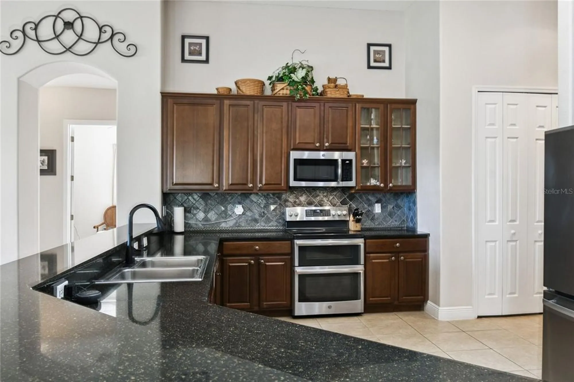 Property Slideshow image 14 of 83 | 116 amalfi ln, Poinciana, FL, 34759