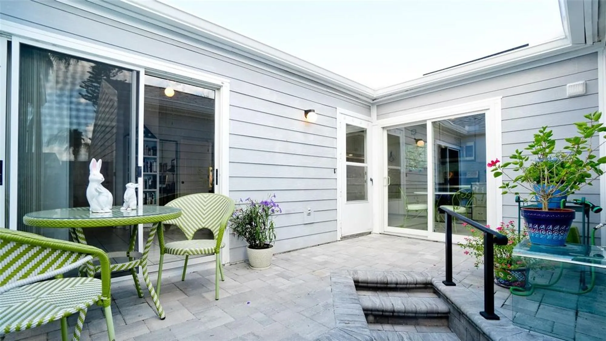 Property Slideshow image 2 of 46 | 512 sanderling cir, Bradenton, FL, 34209