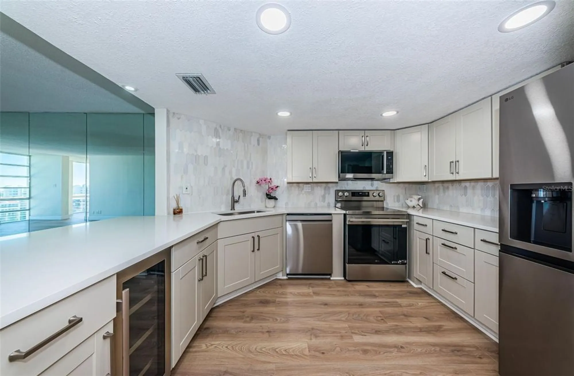 Property Slideshow image 20 of 66 | 7400 sun island dr 806, South Pasadena, FL, 33707