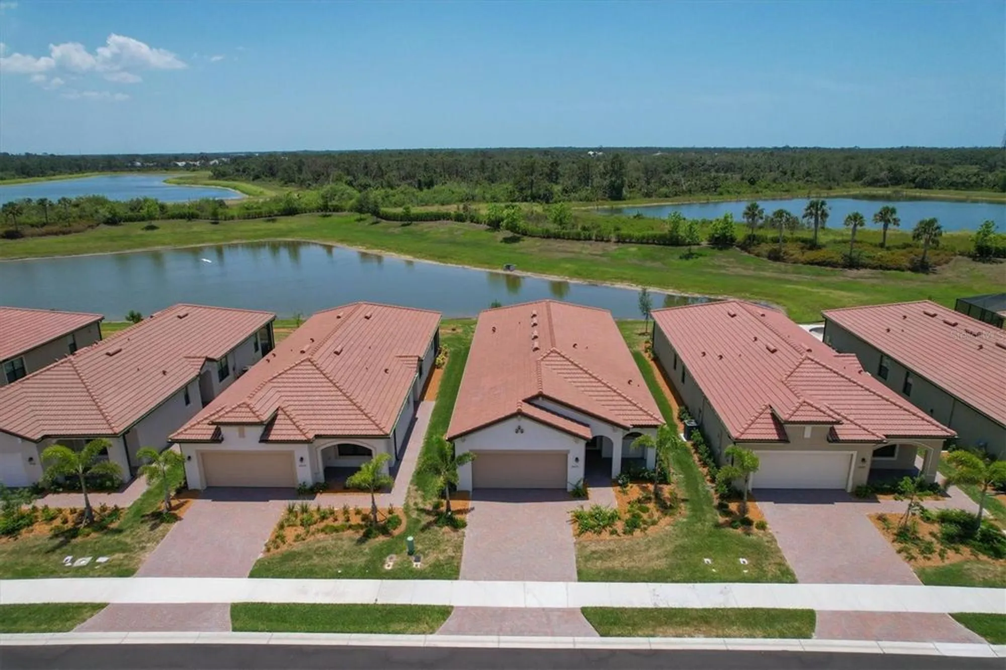 Property Slideshow image 5 of 38 | 24273 spartina dr, Venice, FL, 34293