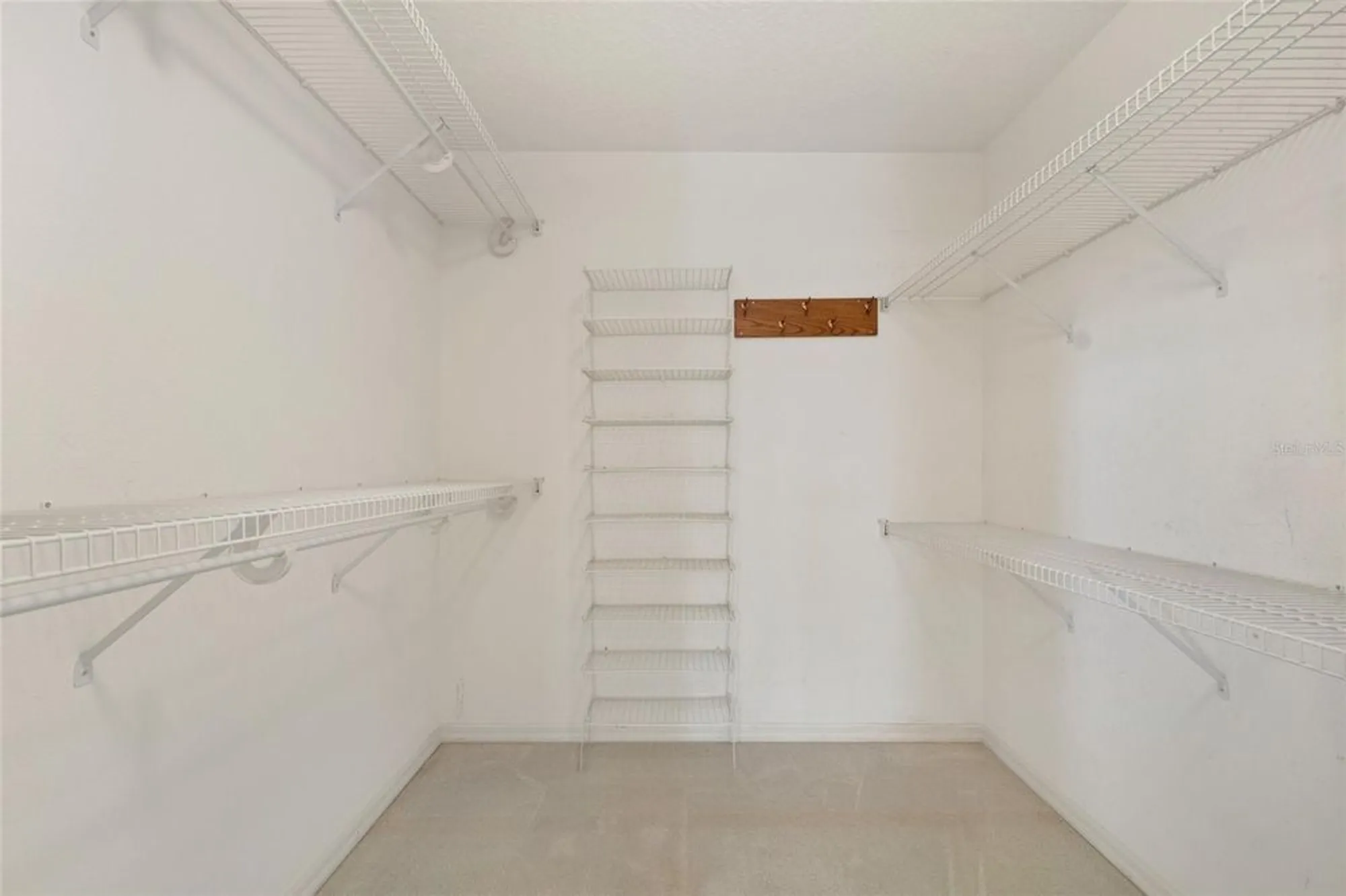 Property Slideshow image 24 of 37 | 21144 royal st georges ln, Leesburg, FL, 34748