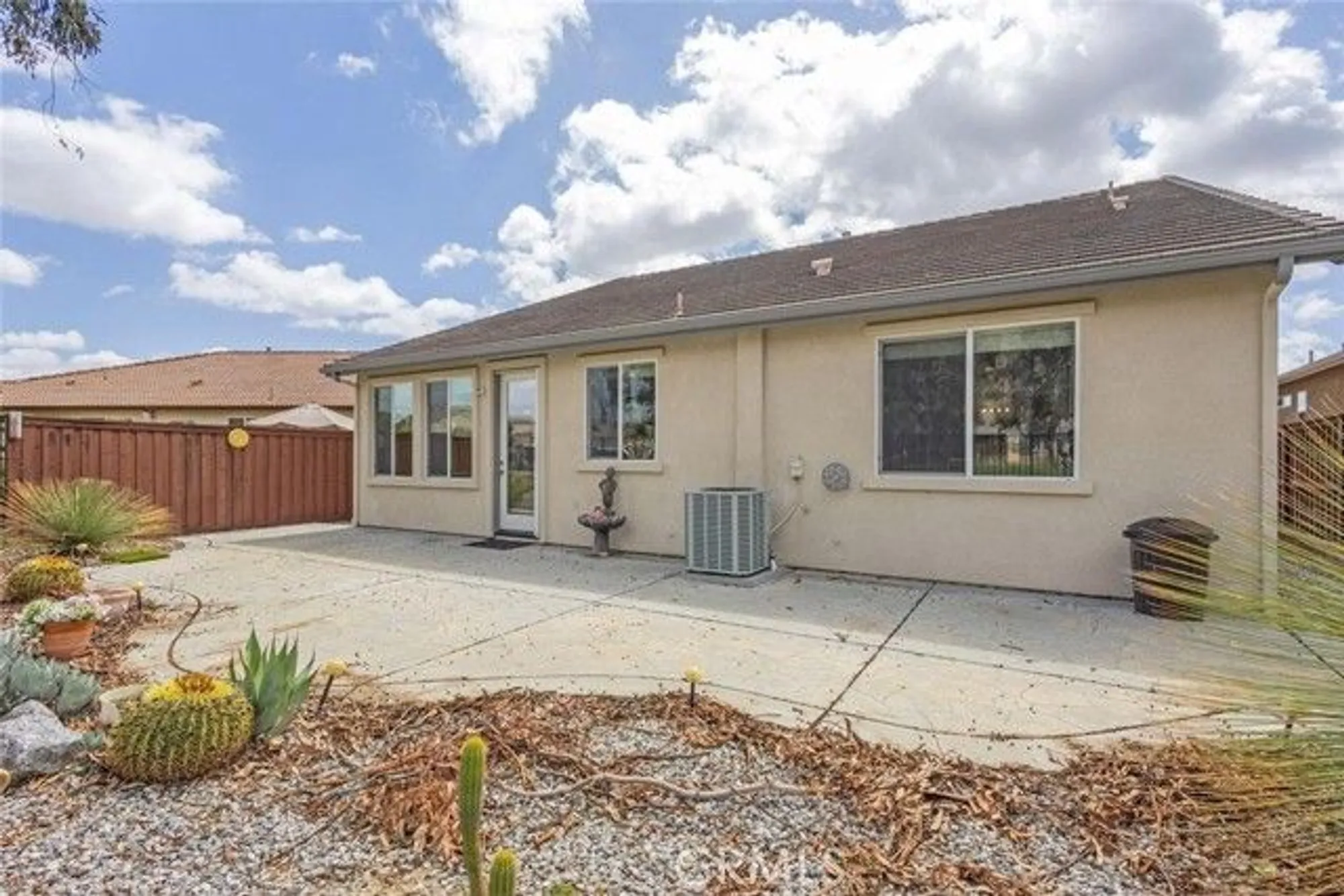 Property Slideshow image 27 of 48 | 7692 dutra dr, Hemet, CA, 92545