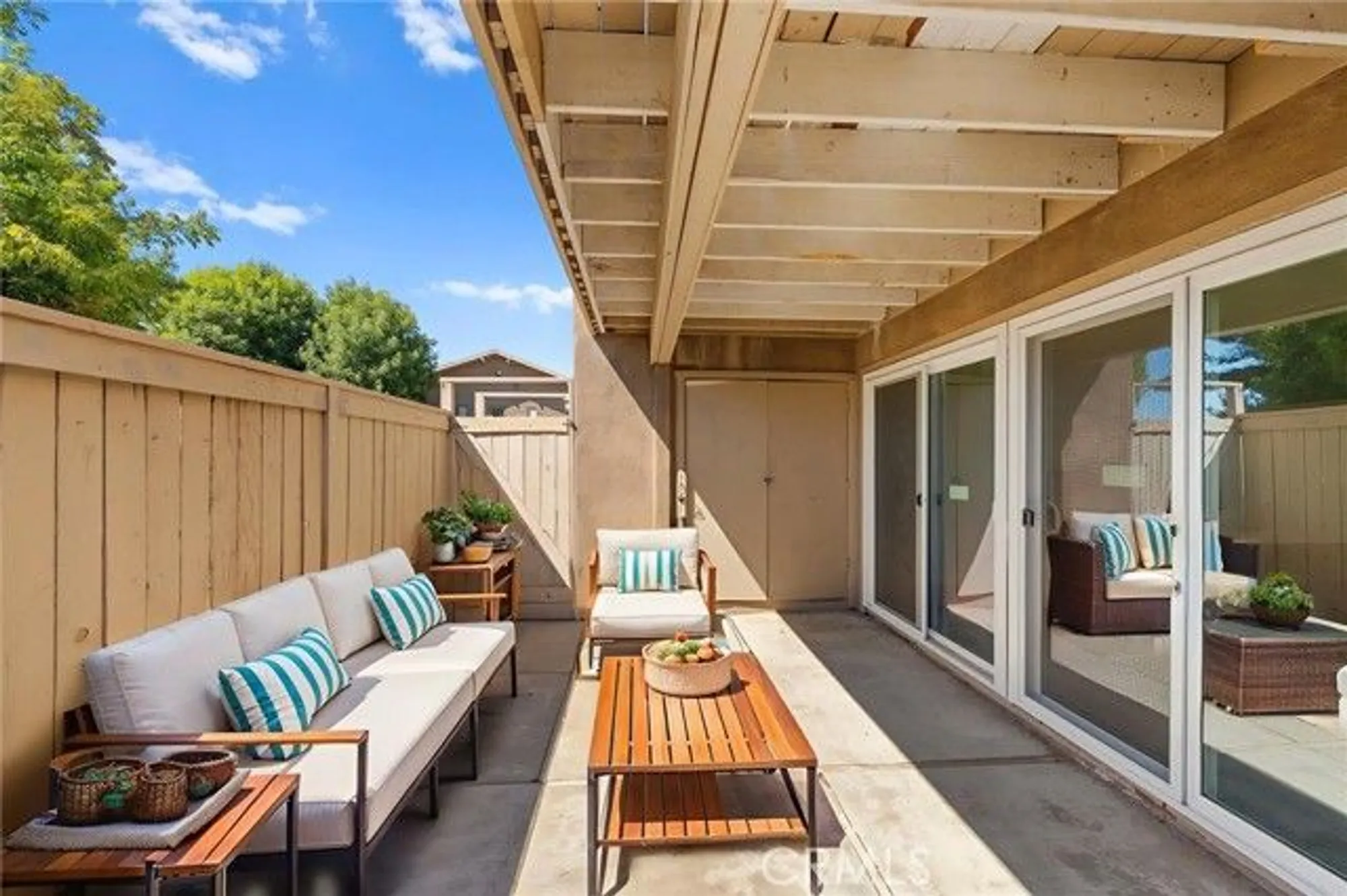 Property Slideshow image 22 of 23 | 28661 via las flores, Murrieta, CA, 92563