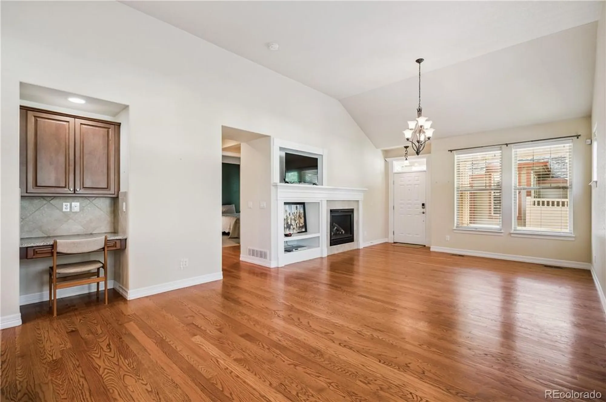 Property Slideshow image 5 of 50 | 8588 w quarles pl, Littleton, CO, 80128