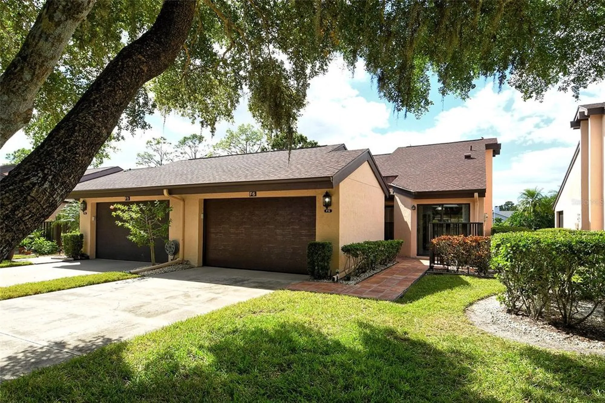 Property Slideshow image 1 of 38 | 6261 timber lake dr f6, Sarasota, FL, 34243
