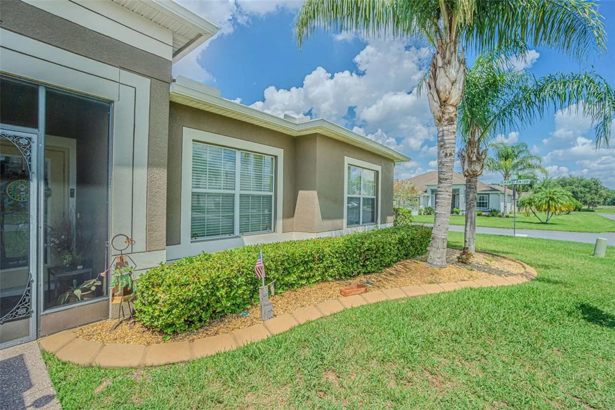 Property Slideshow image 15 of 85 | 10661 belmullet dr, San Antonio, FL, 33576