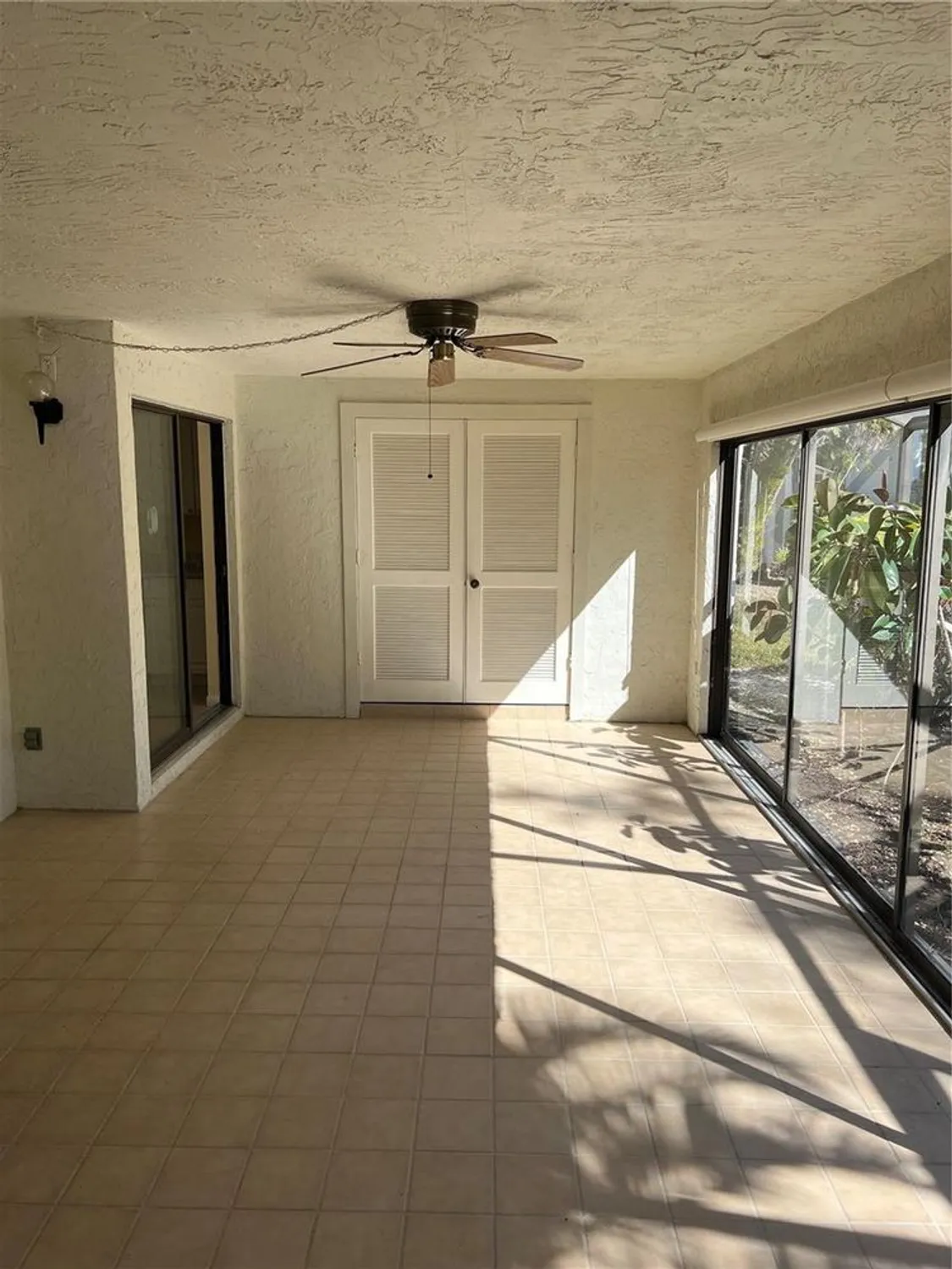 Property Slideshow image 9 of 25 | 6038 red maple rd 1003, Bradenton, FL, 34210