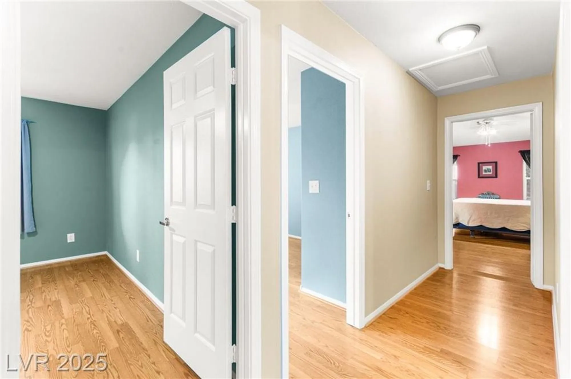 Property Slideshow image 34 of 65 | 5245 woodlawn ln, Las Vegas, NV, 89130