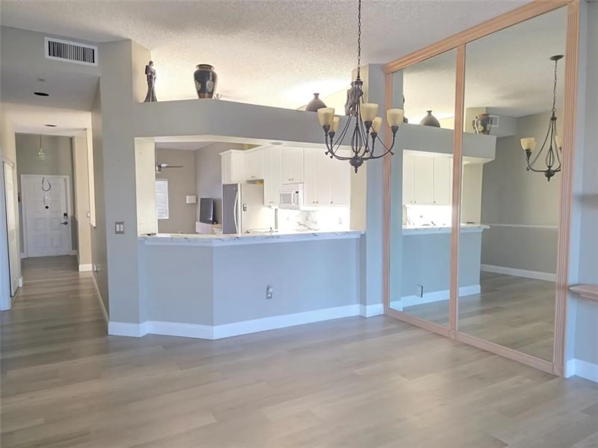 Property Slideshow image 14 of 29 | 7593 granville dr 411, Tamarac, FL, 33321