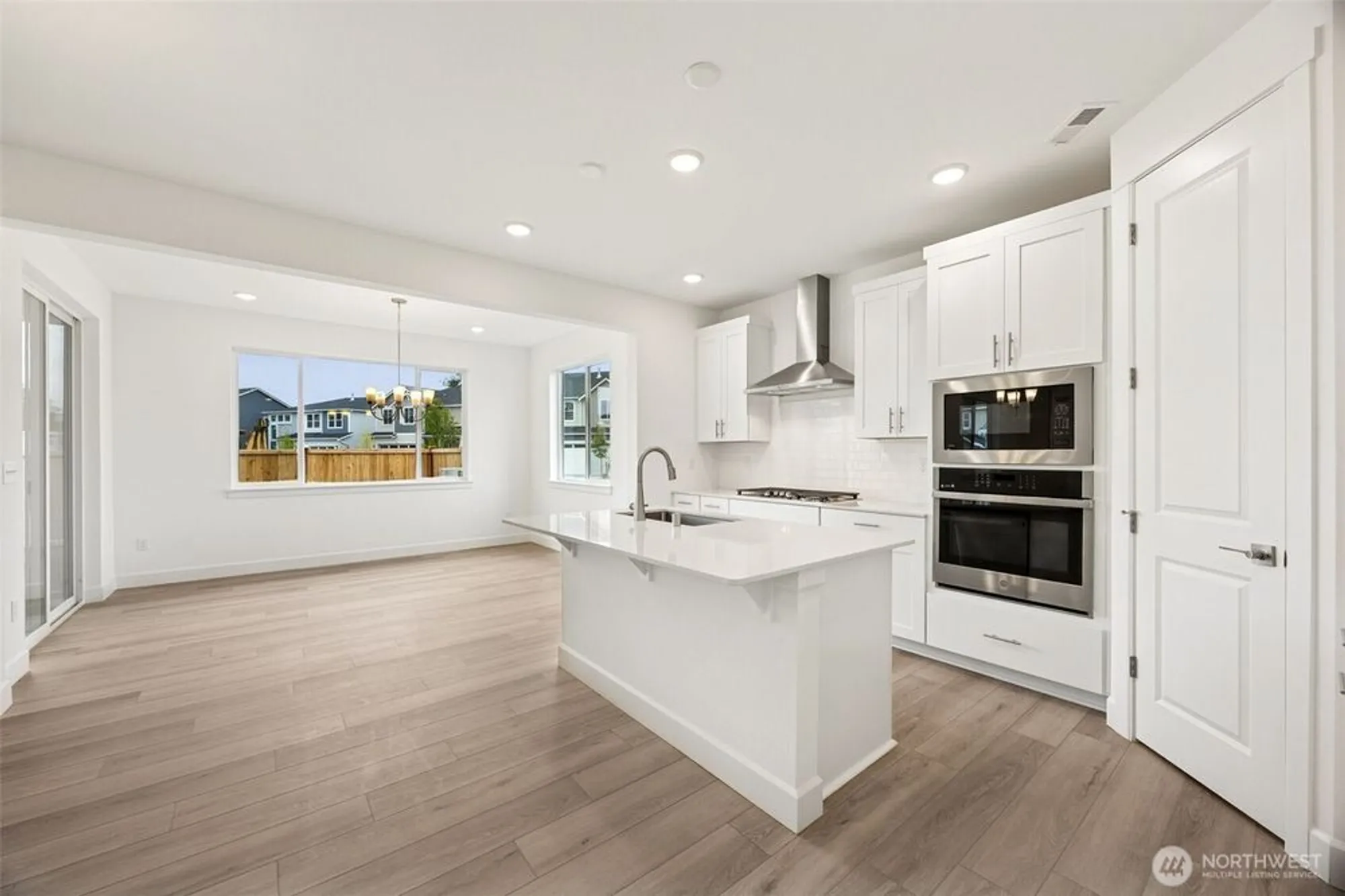 Property Slideshow image 10 of 22 | 11 mccartney peak # 78, Port Ludlow, WA, 98365