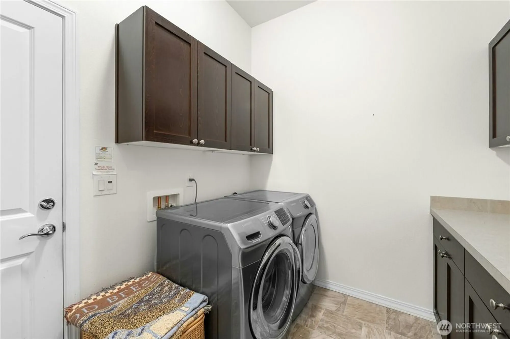 Property Slideshow image 27 of 38 | 5206 waldron dr, Lacey, WA, 98516