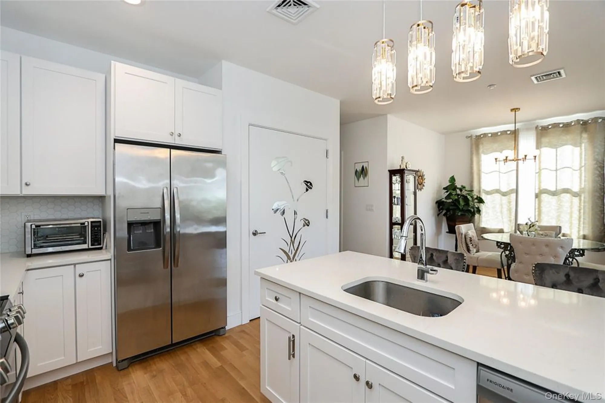 Property Slideshow image 17 of 29 | 209 breton way, Glen Cove, NY, 11542