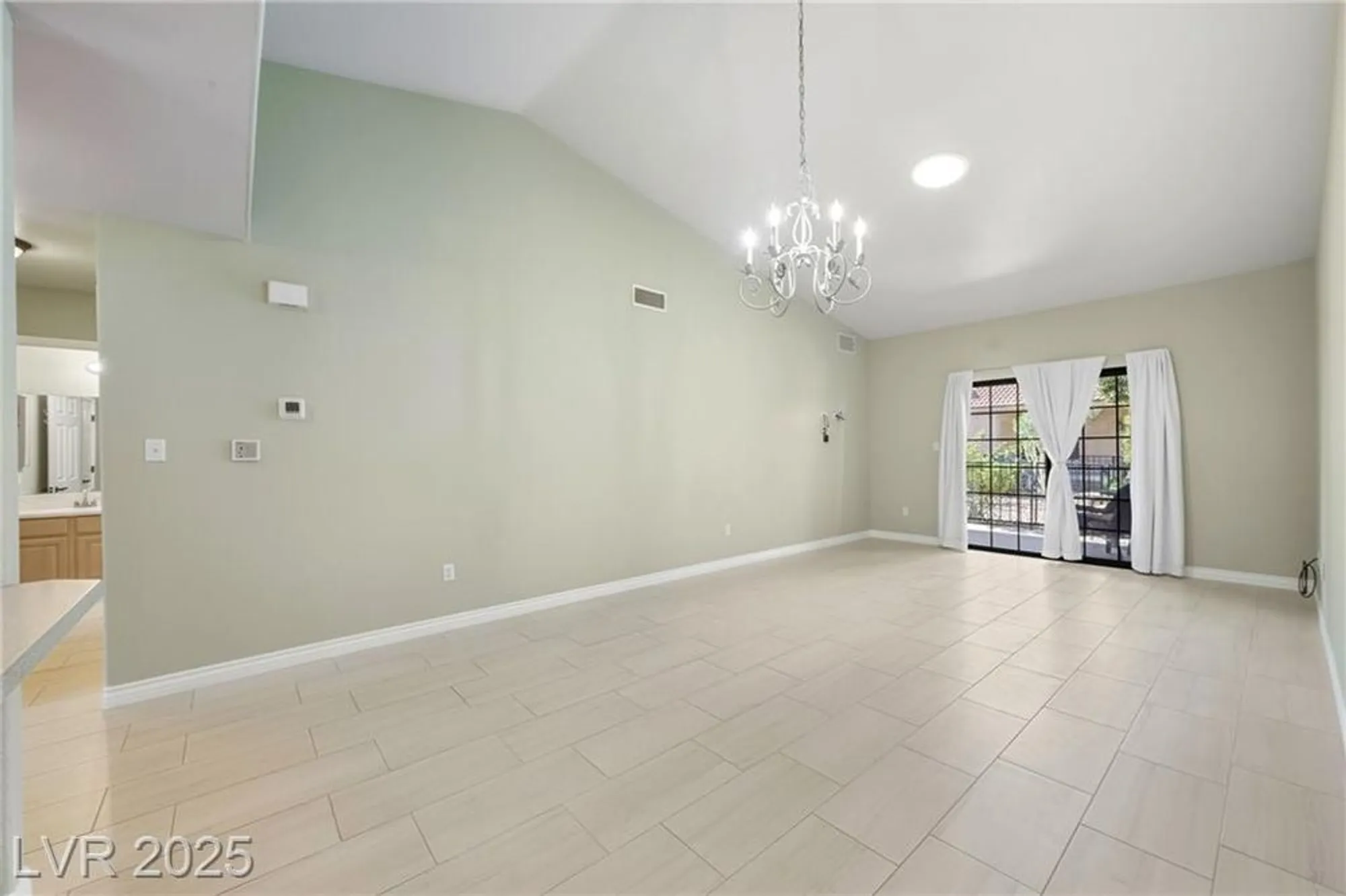 Property Slideshow image 12 of 28 | 2851 s valley view blvd 1039, Las Vegas, NV, 89102