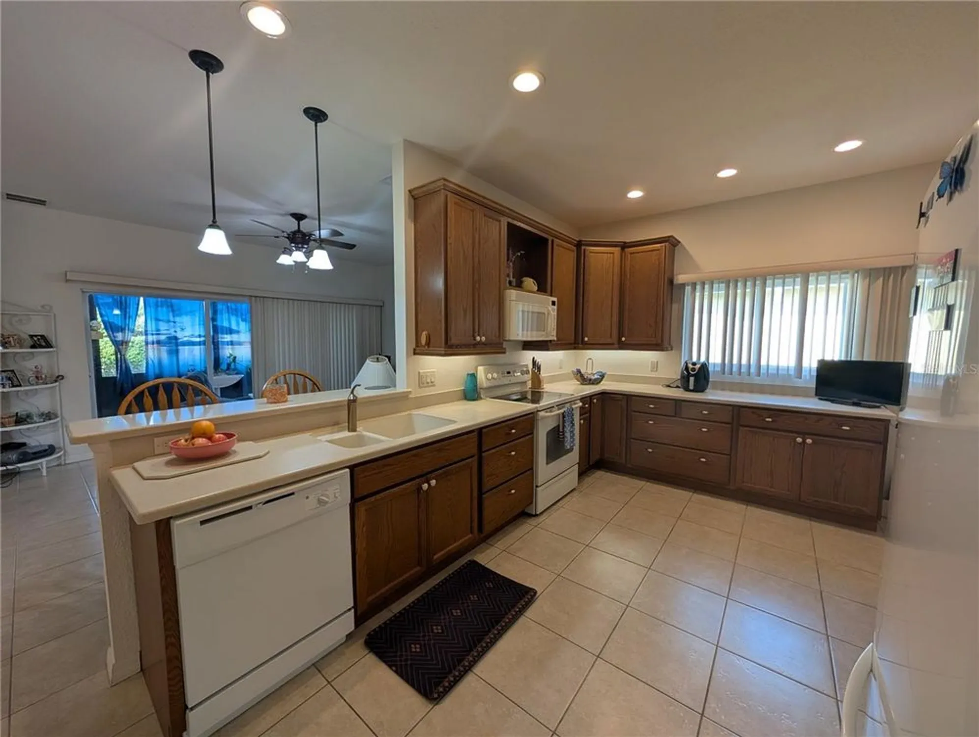 Property Slideshow image 17 of 62 | 4480 strathmore dr, Lake Wales, FL, 33859