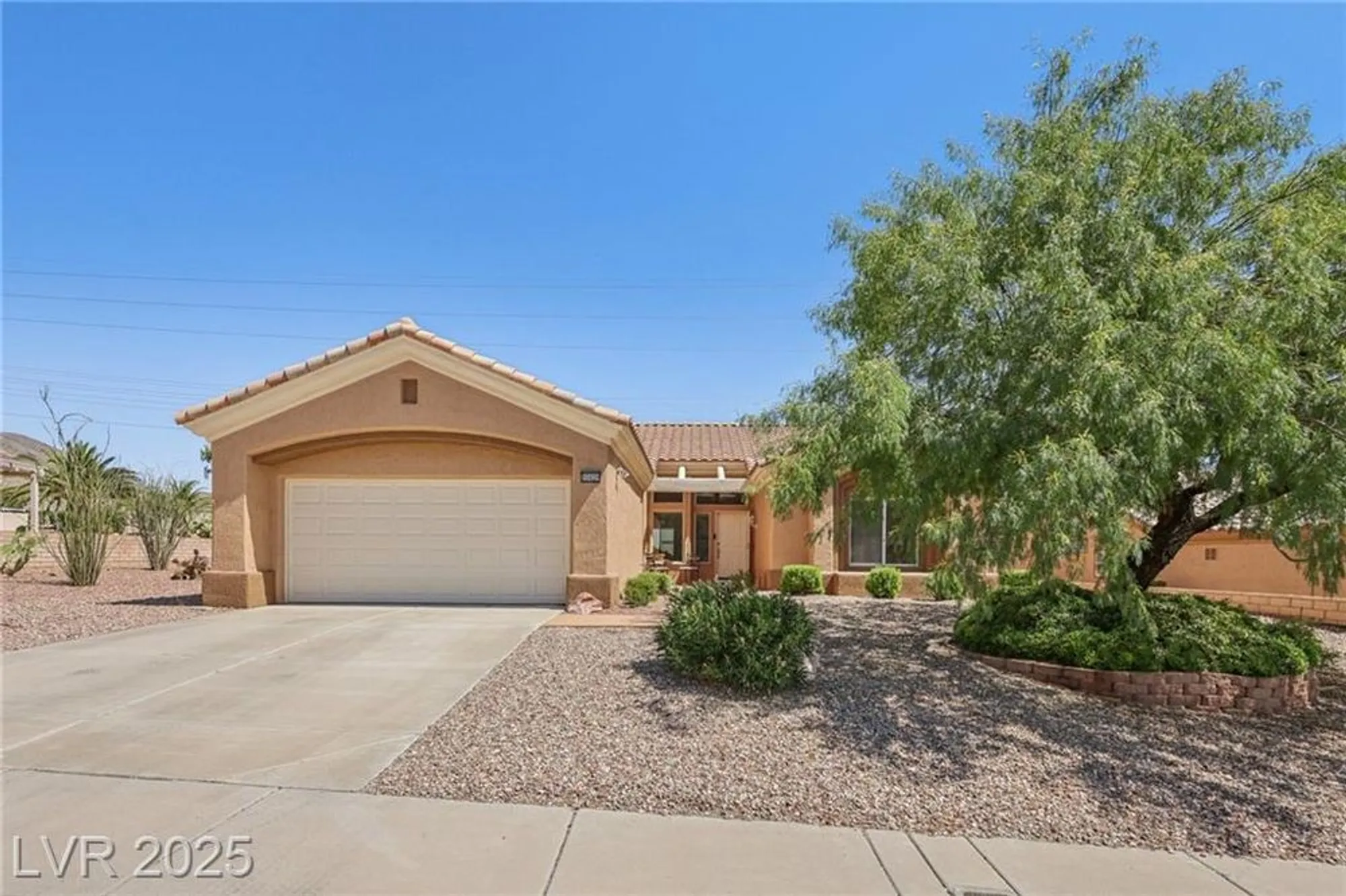 Property Slideshow image 2 of 56 | 10428 villa ridge dr, Las Vegas, NV, 89134