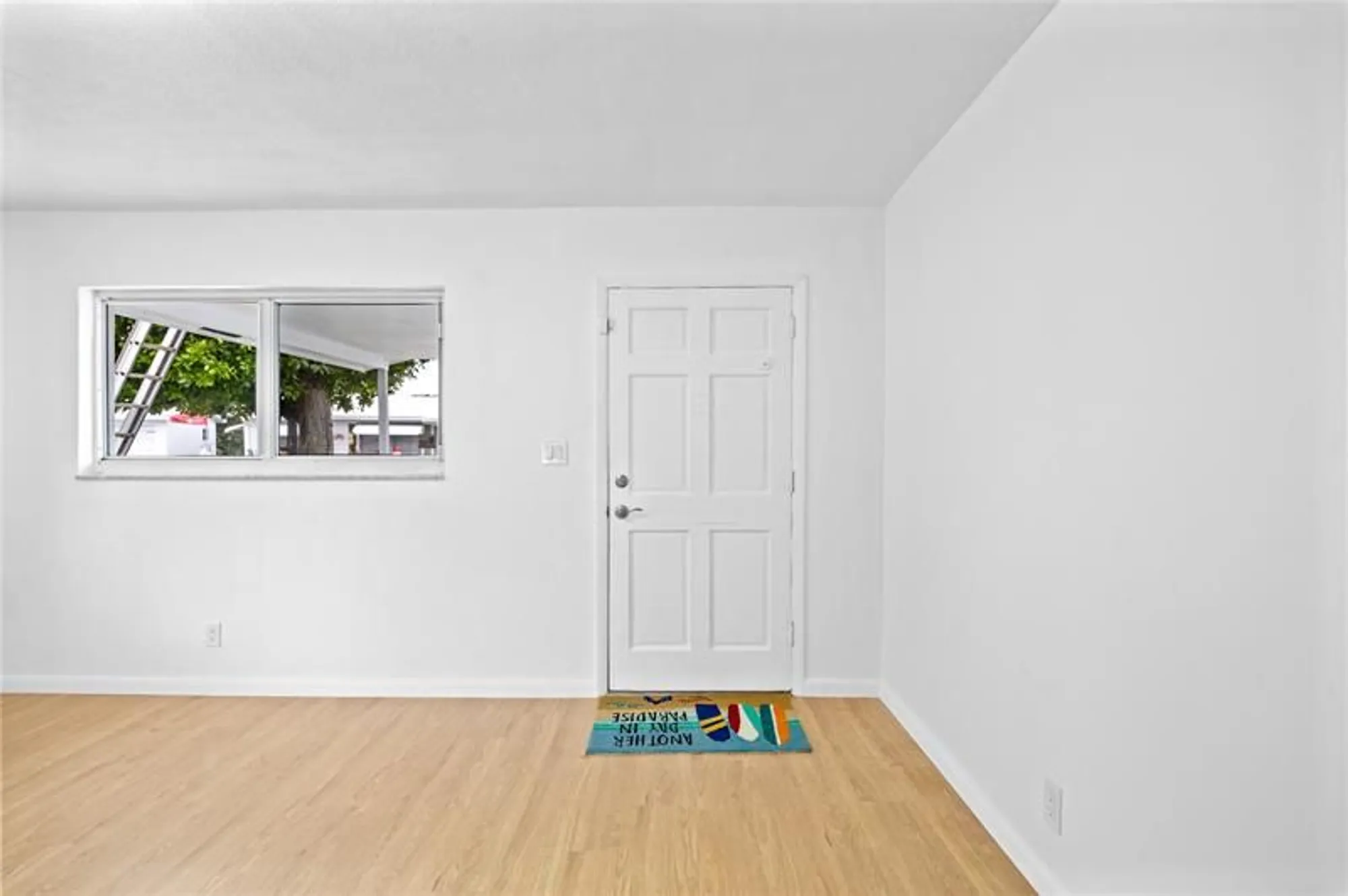 Property Slideshow image 16 of 34 | 2920 nw 2nd ave, Pompano Beach, FL, 33064