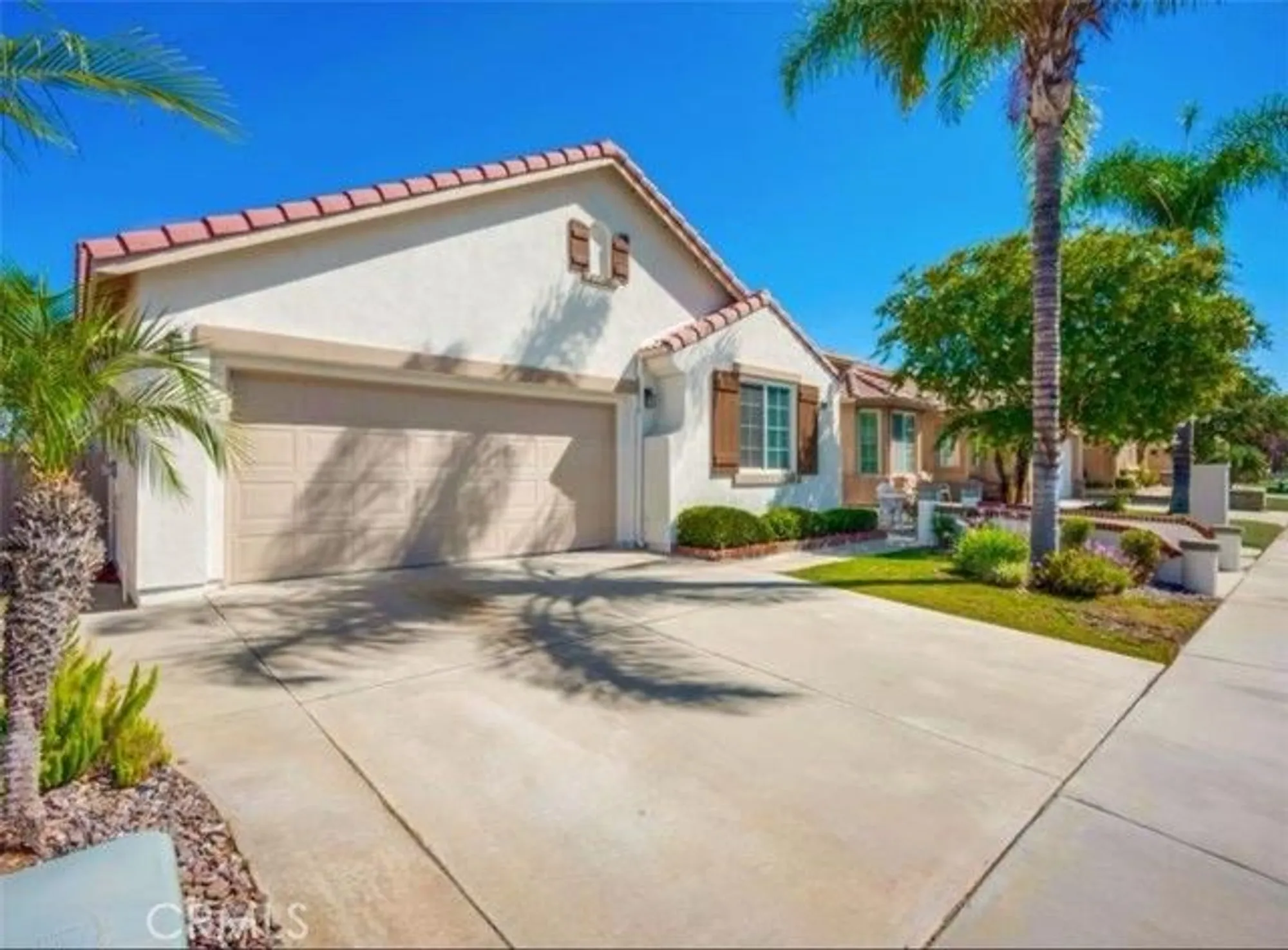 Property Slideshow image 13 of 27 | 28320 grandview dr, Moreno Valley, CA, 92555