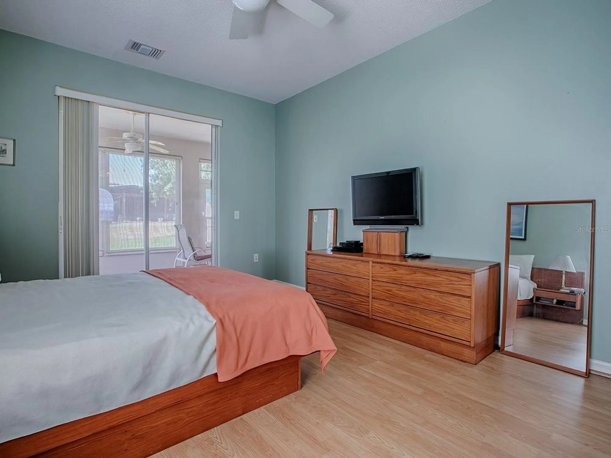 Property Slideshow image 23 of 48 | 910 eagles lndg, Leesburg, FL, 34748