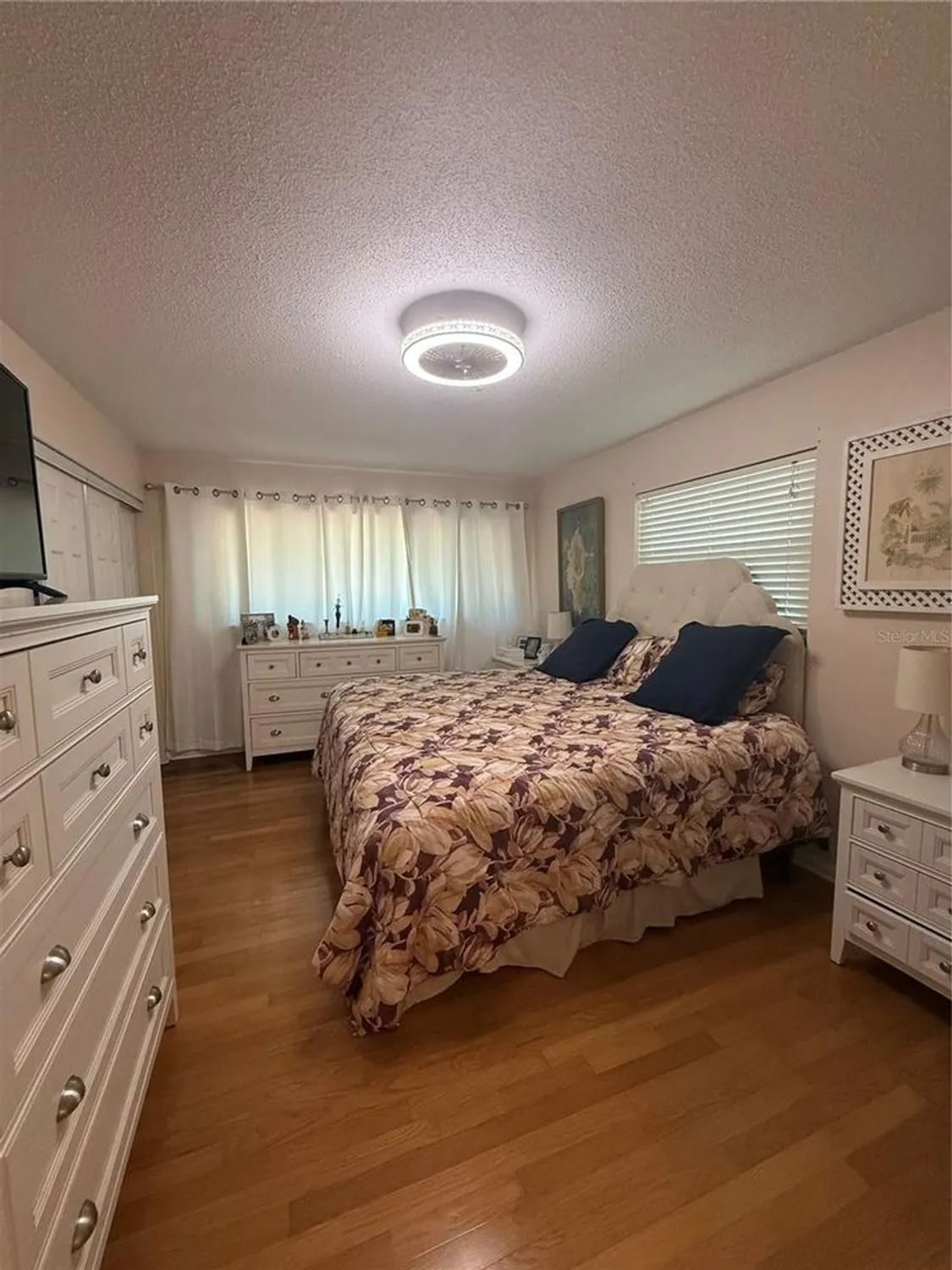 Property Slideshow image 12 of 21 | 8205 burgundy dr n # 8205, Pinellas Park, FL, 33781