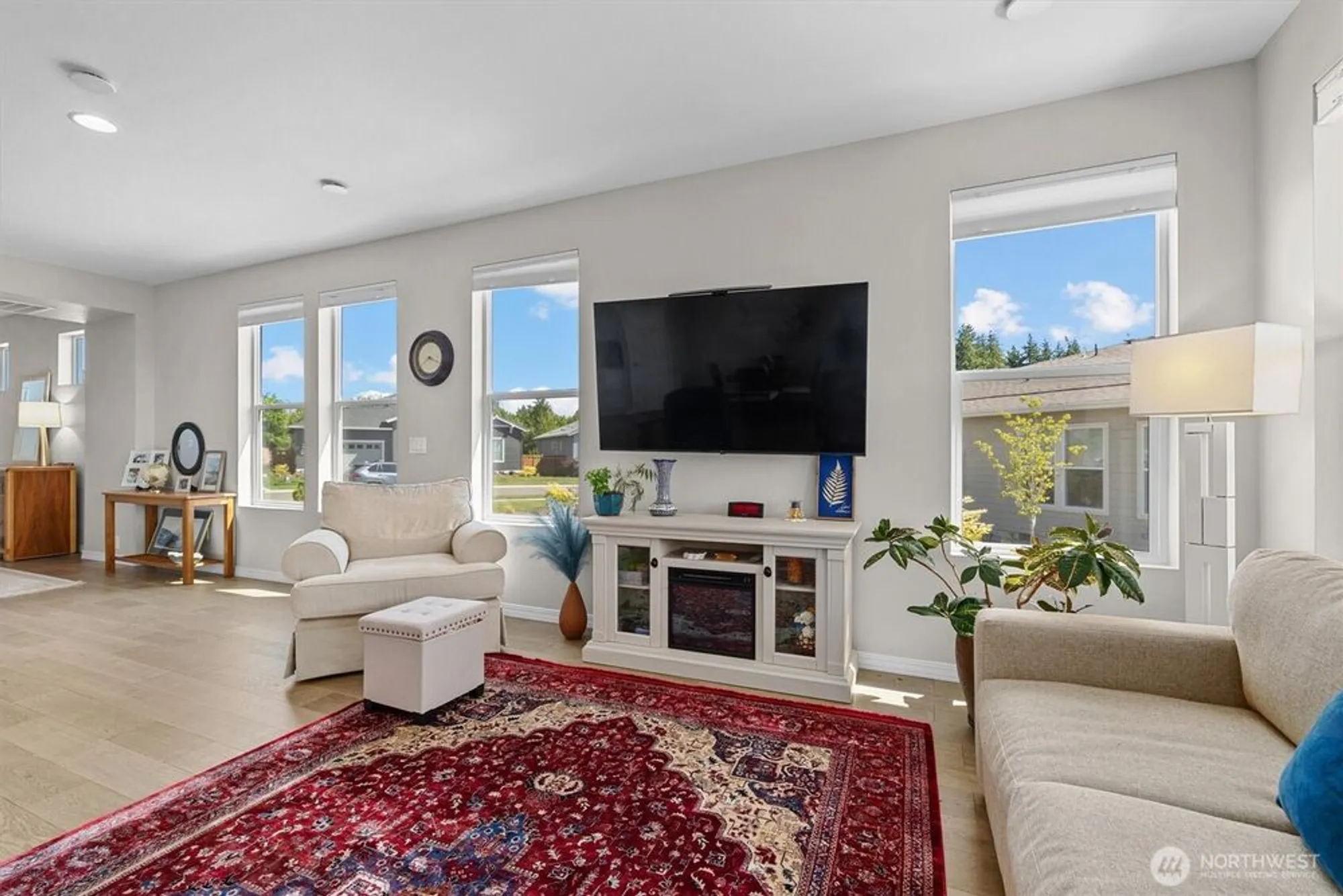 Property Slideshow image 19 of 35 | 15116 183rd ave e unit e, Bonney Lake, WA, 98391