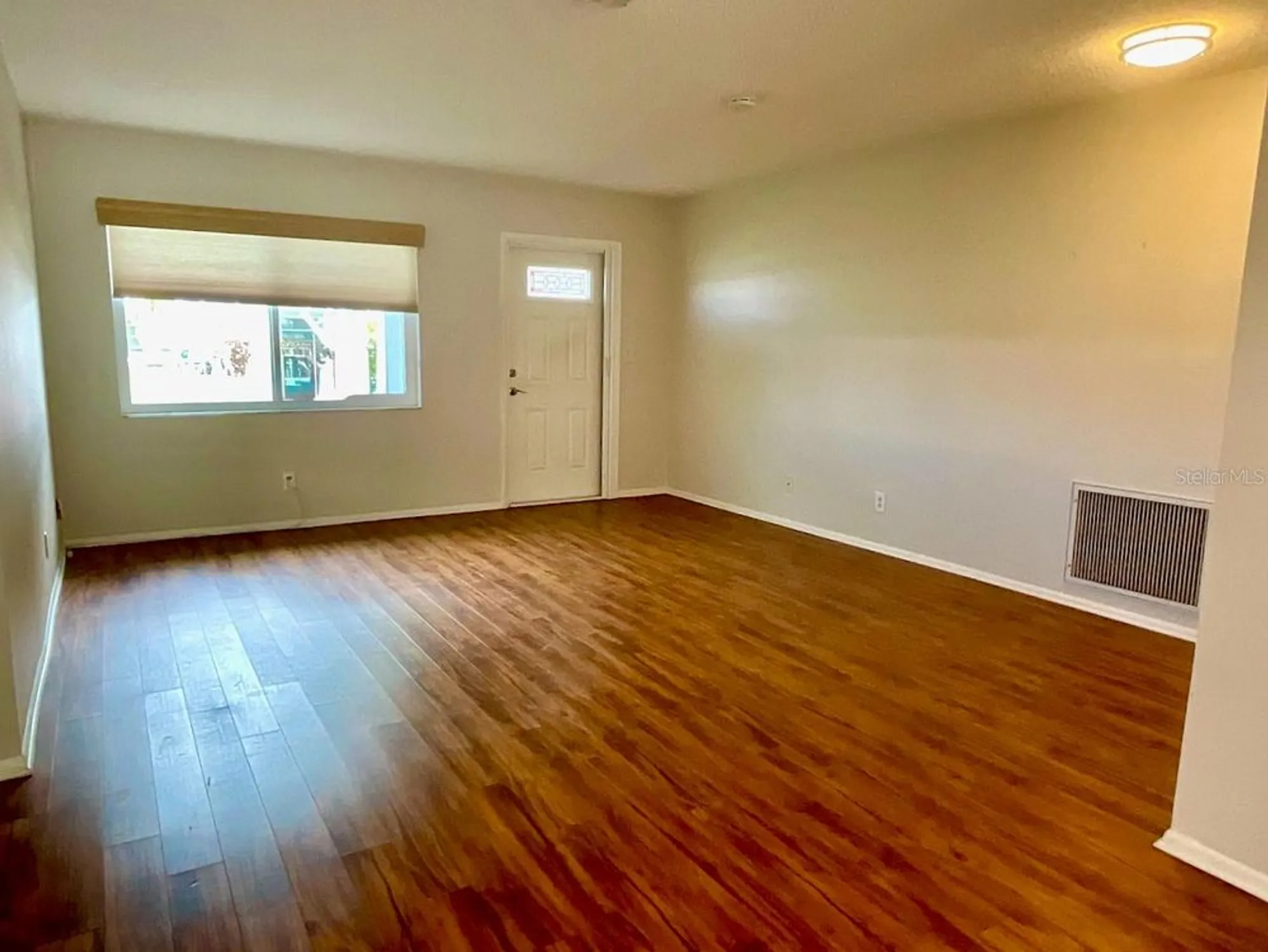 Property Slideshow image 5 of 43 | 9843 34th way n # 4, Pinellas Park, FL, 33782