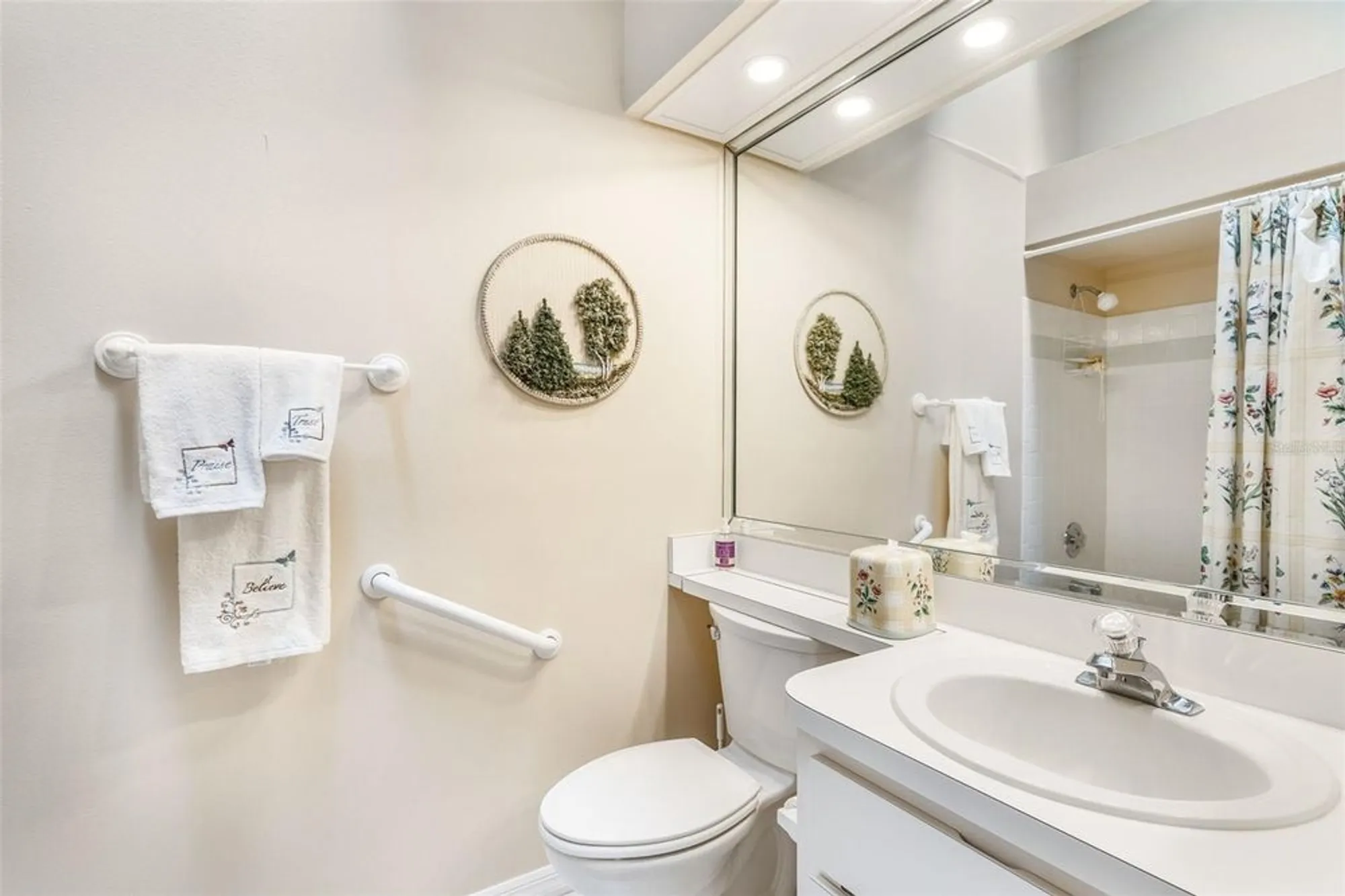 Property Slideshow image 20 of 60 | 26740 cash ct, Leesburg, FL, 34748