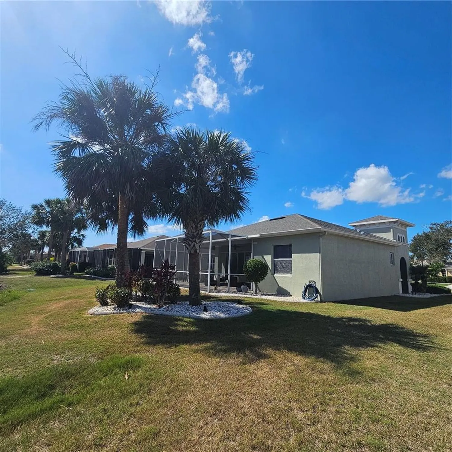 Property Slideshow image 38 of 44 | 920 regal manor way, Sun City Center, FL, 33573