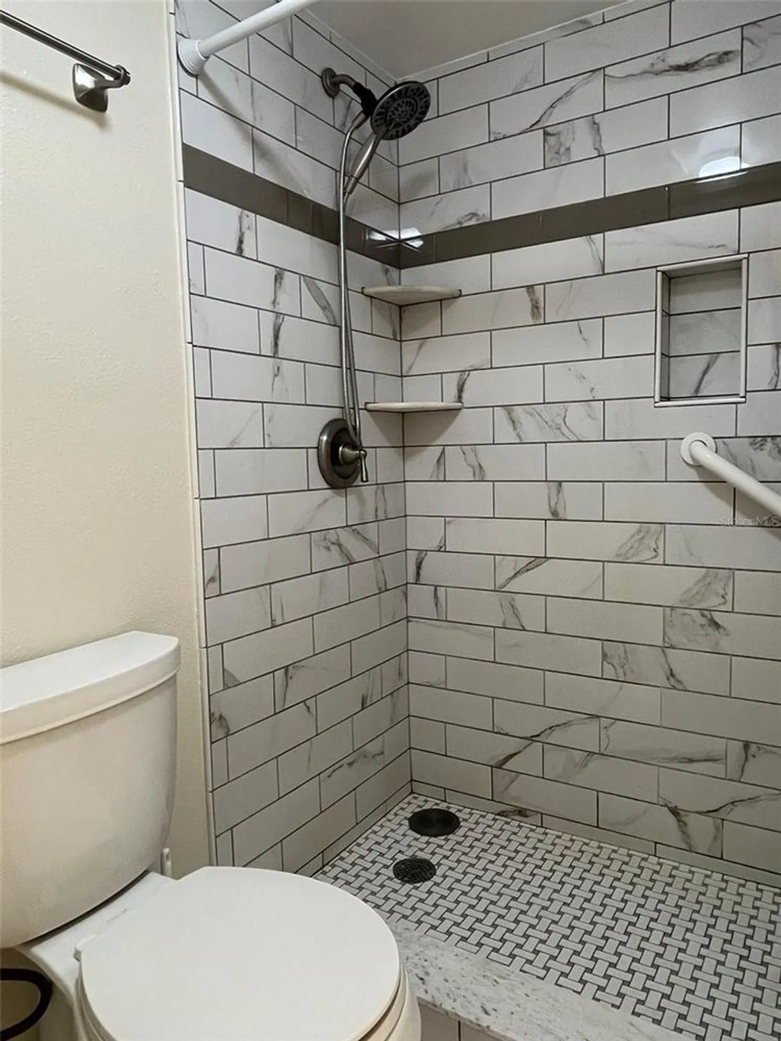 Property Slideshow image 24 of 32 | 6218 palma del mar blvd s apt 303, St Petersburg, FL, 33715