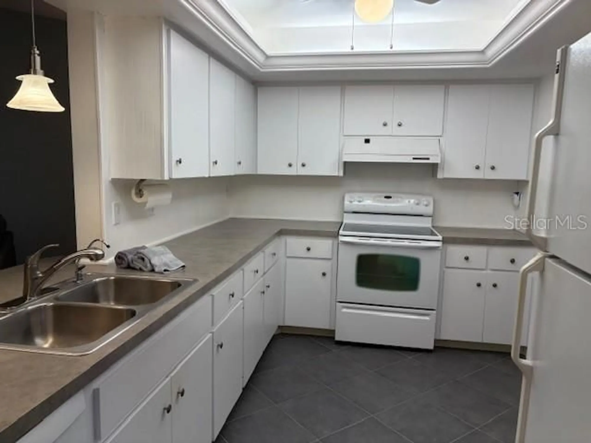 Property Slideshow image 22 of 33 | 7205 wood creek dr 16, Sarasota, FL, 34231