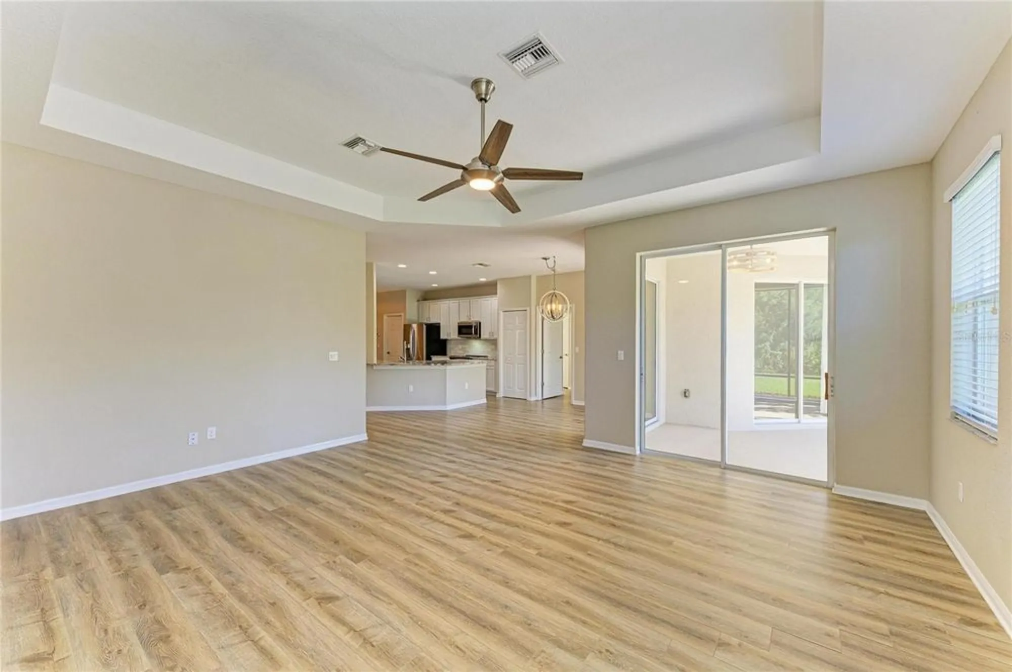 Property Slideshow image 18 of 63 | 350 river enclave ct, Bradenton, FL, 34212