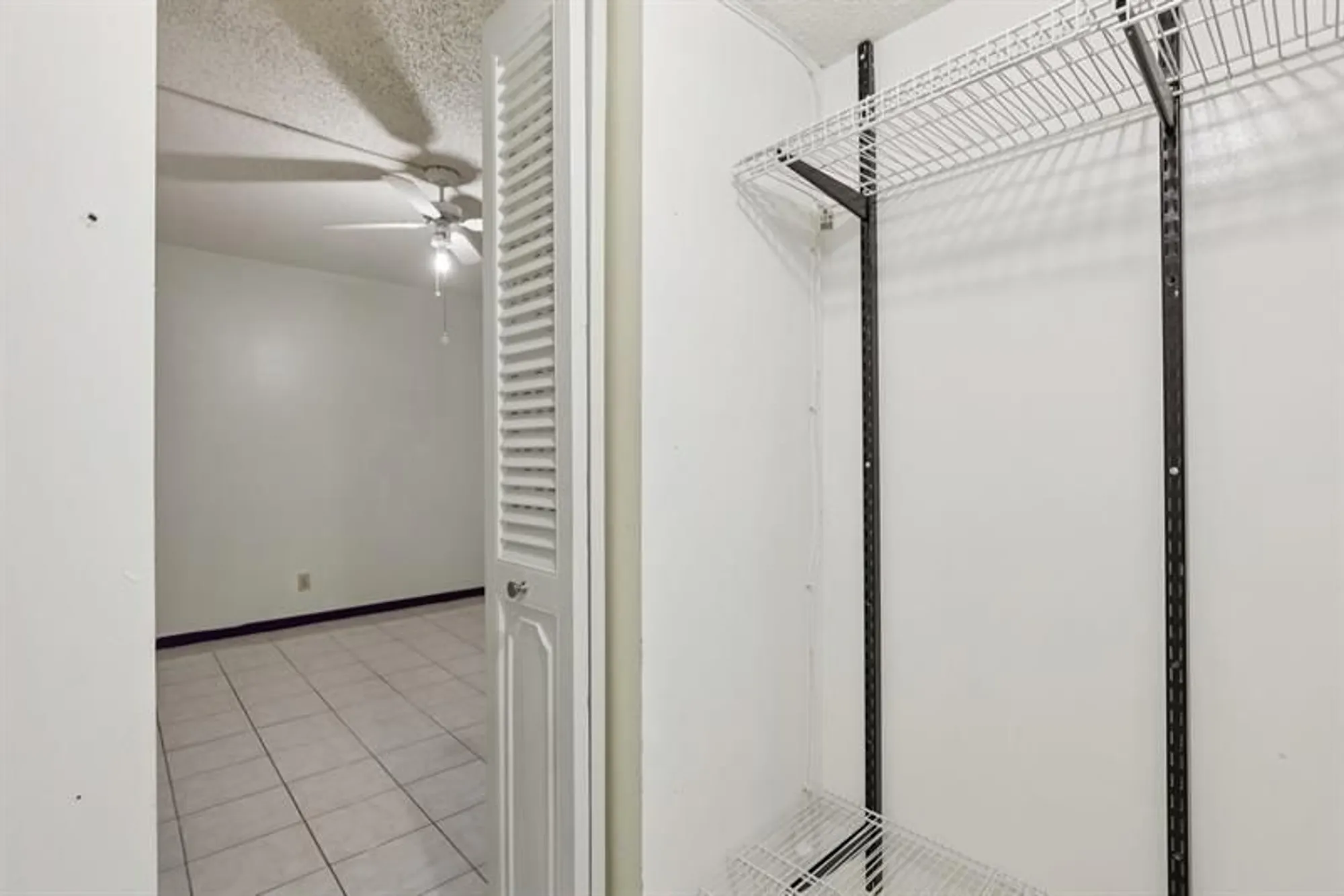 Property Slideshow image 31 of 39 | 1024 se 4th ave 204, Dania Beach, FL, 33004