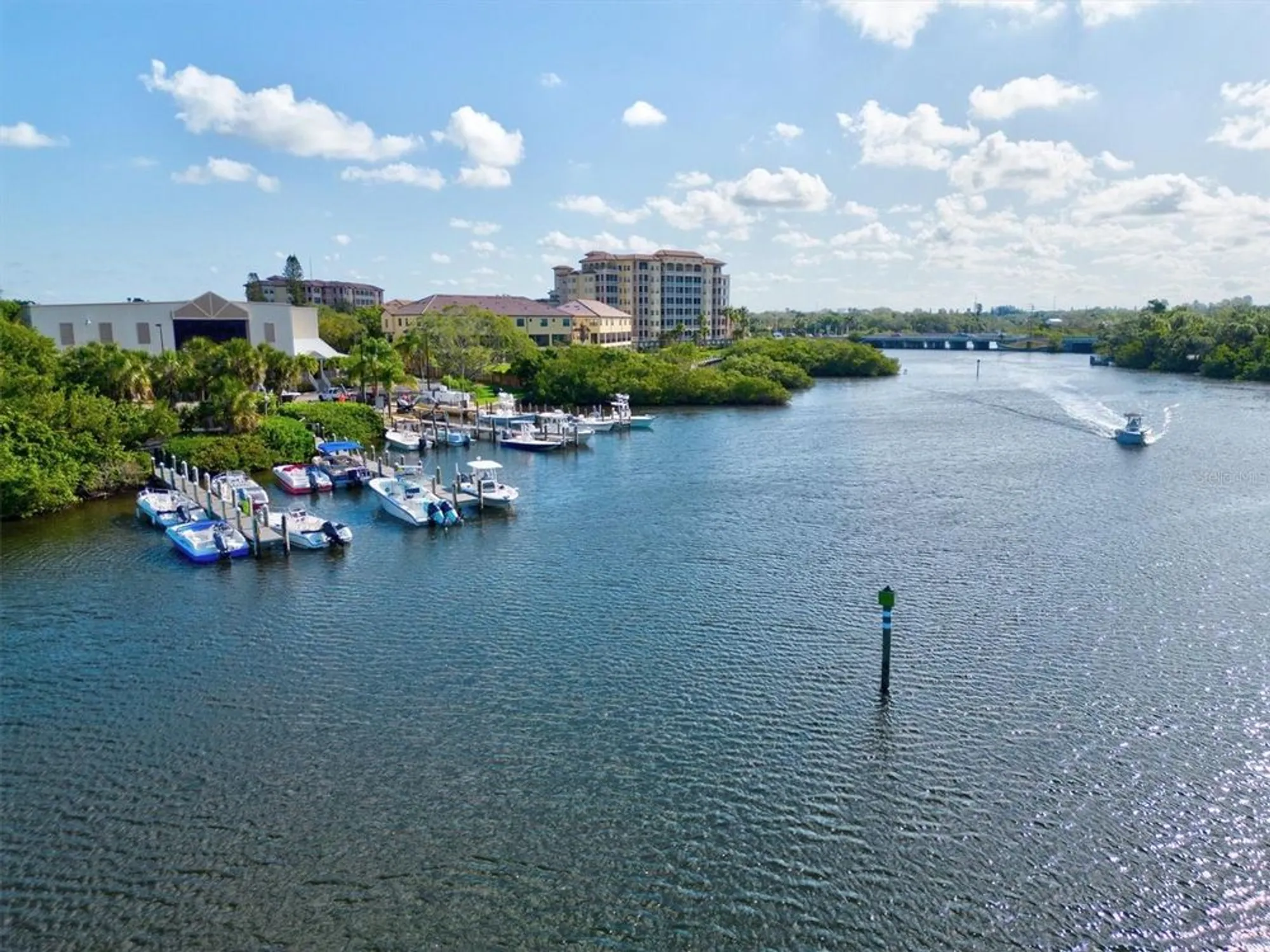Property Slideshow image 51 of 69 | 1447 landings cir # 68, Sarasota, FL, 34231