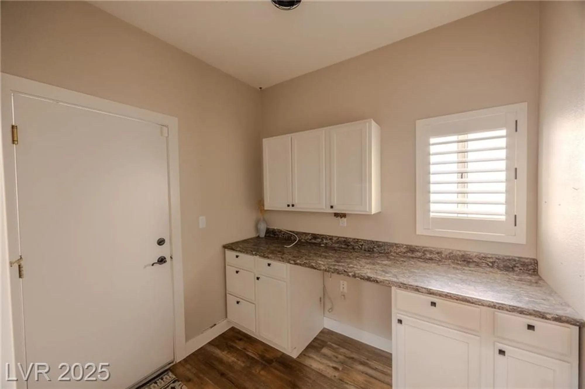 Property Slideshow image 23 of 26 | 9240 january dr, Las Vegas, NV, 89134