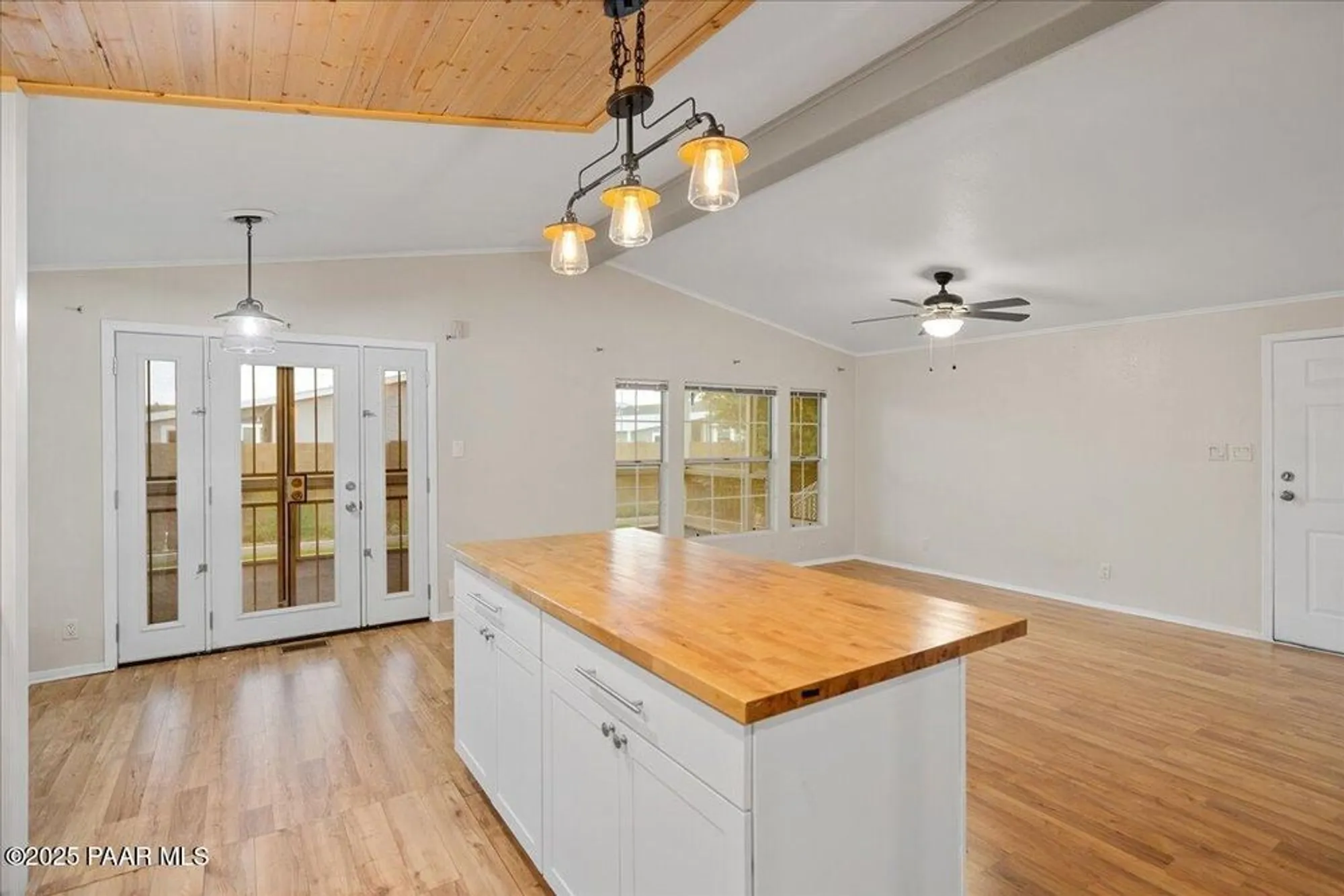 Property Slideshow image 9 of 22 | 12070 e pepper tree way, Prescott Valley, AZ, 86327