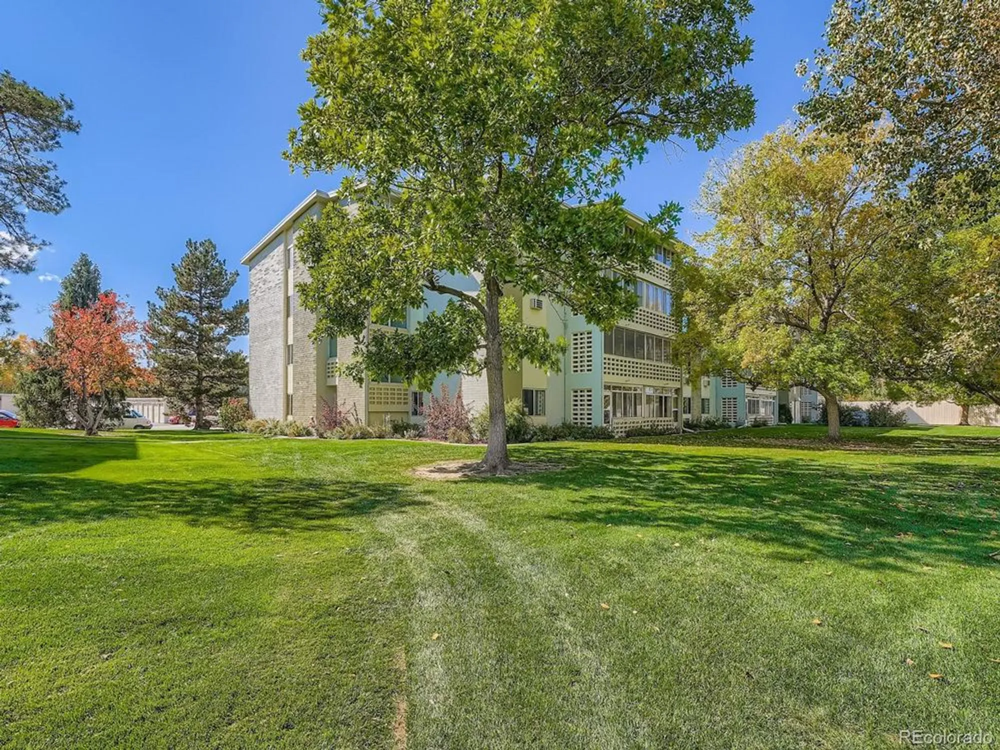 Property Slideshow image 23 of 31 | 680 s alton way unit 1b, Denver, CO, 80247