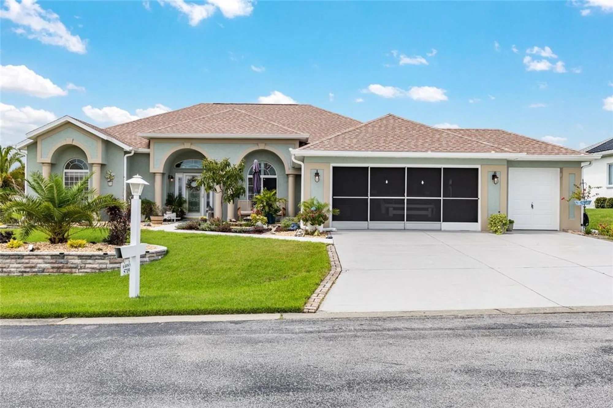 Property Slideshow image 1 of 67 | 5719 nw 25th loop, Ocala, FL, 34482
