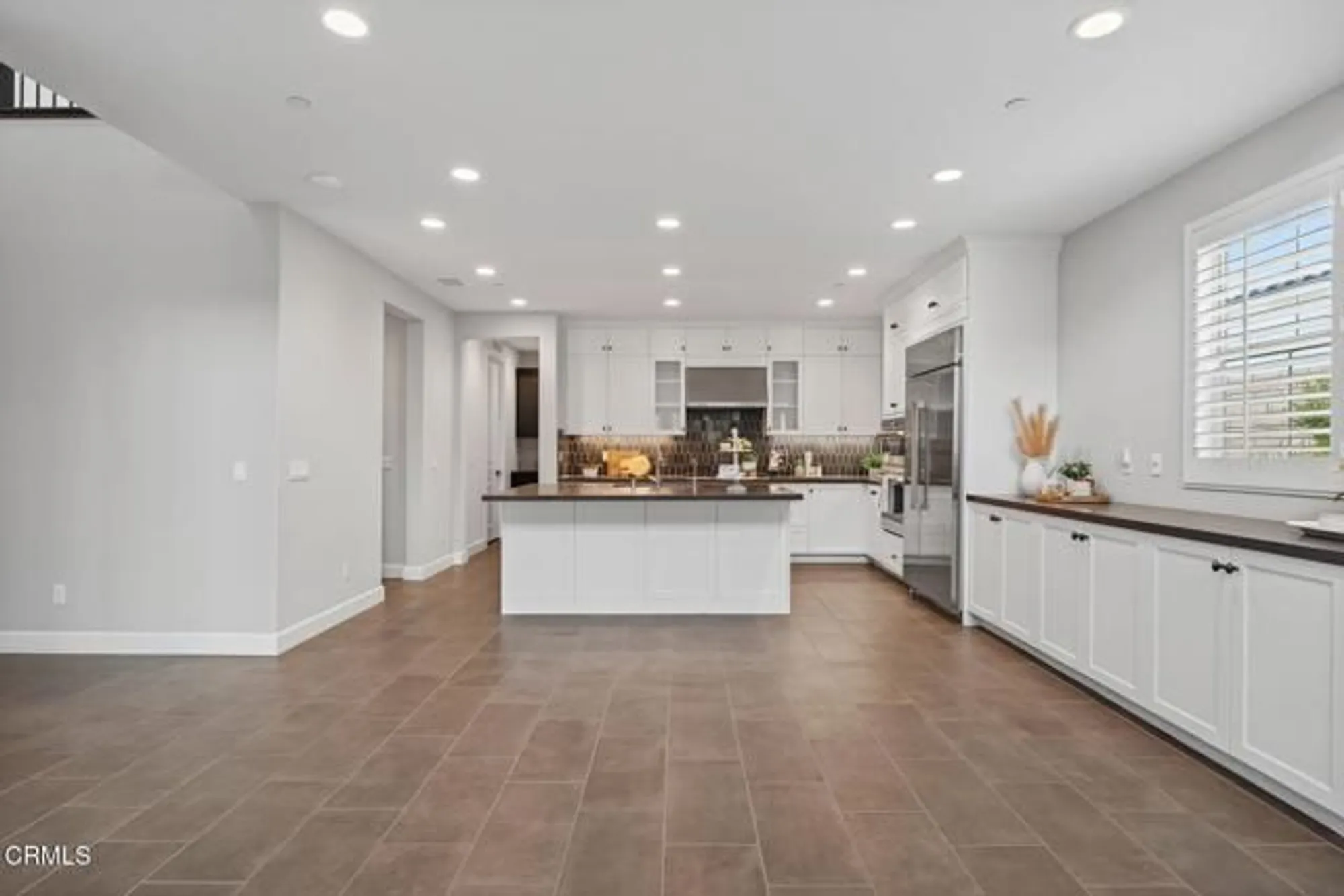 Property Slideshow image 12 of 78 | 2420 quartsite dr, Camarillo, CA, 93012