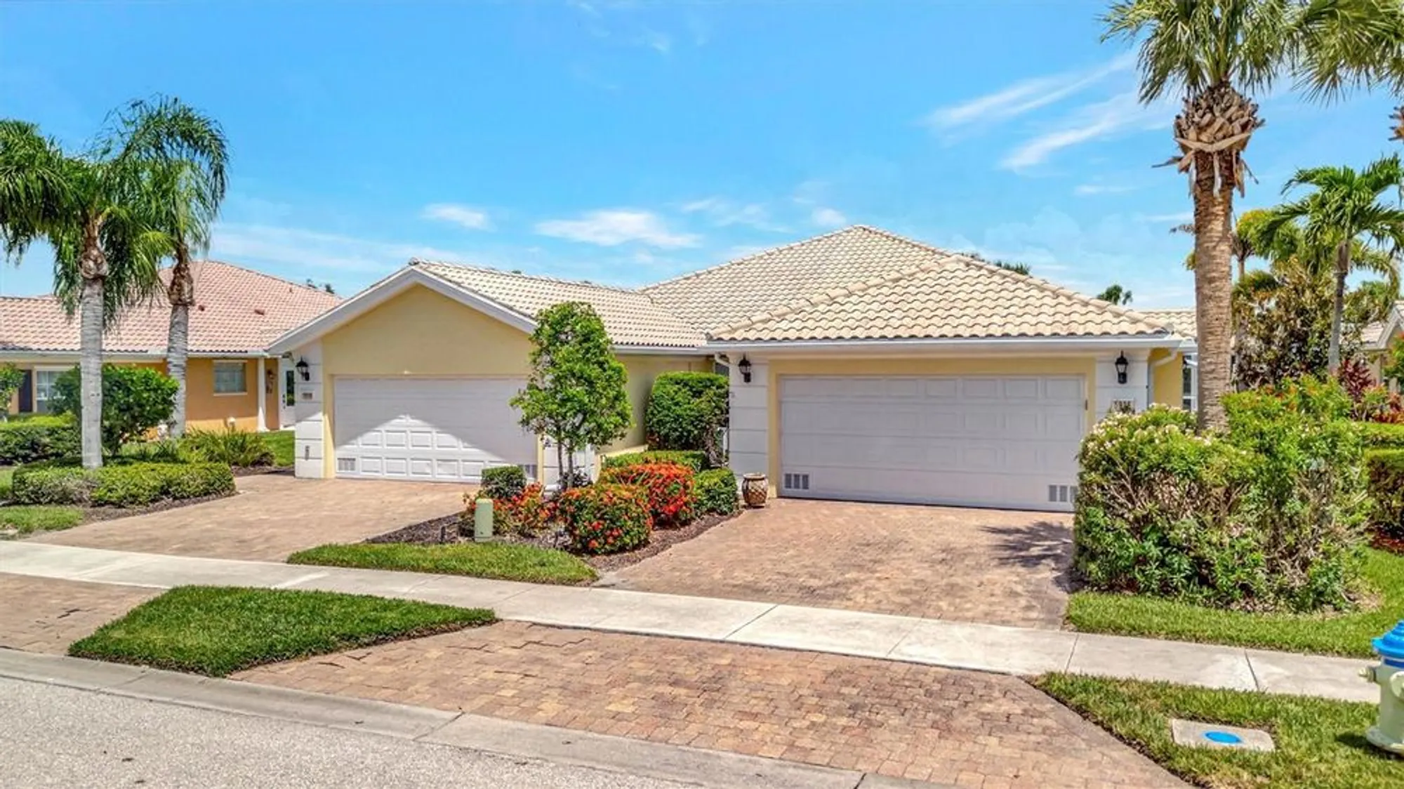 Property Slideshow image 1 of 51 | 5955 benevento dr, Sarasota, FL, 34238
